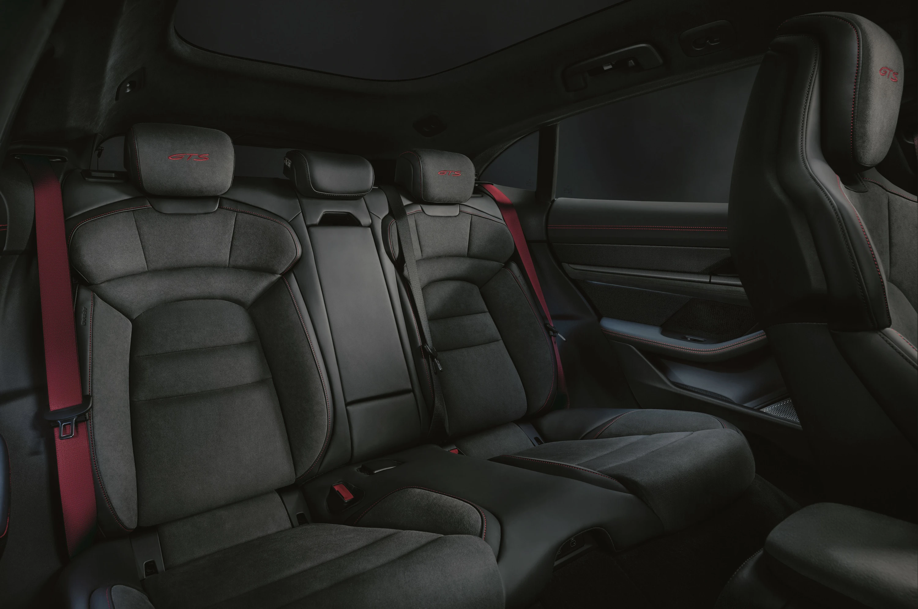 Porsche Taycan GTS Sport Turismo secondrowseats view
