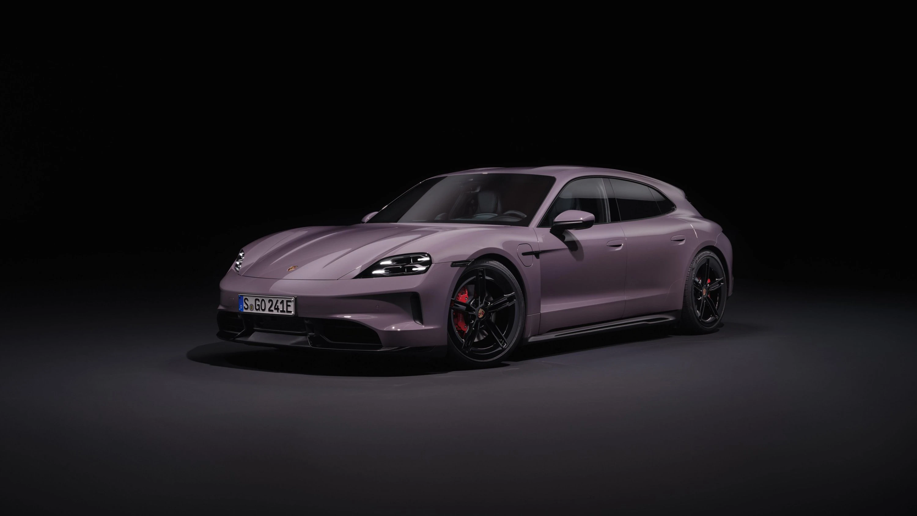 Porsche Taycan Sport Turismo exterior view
