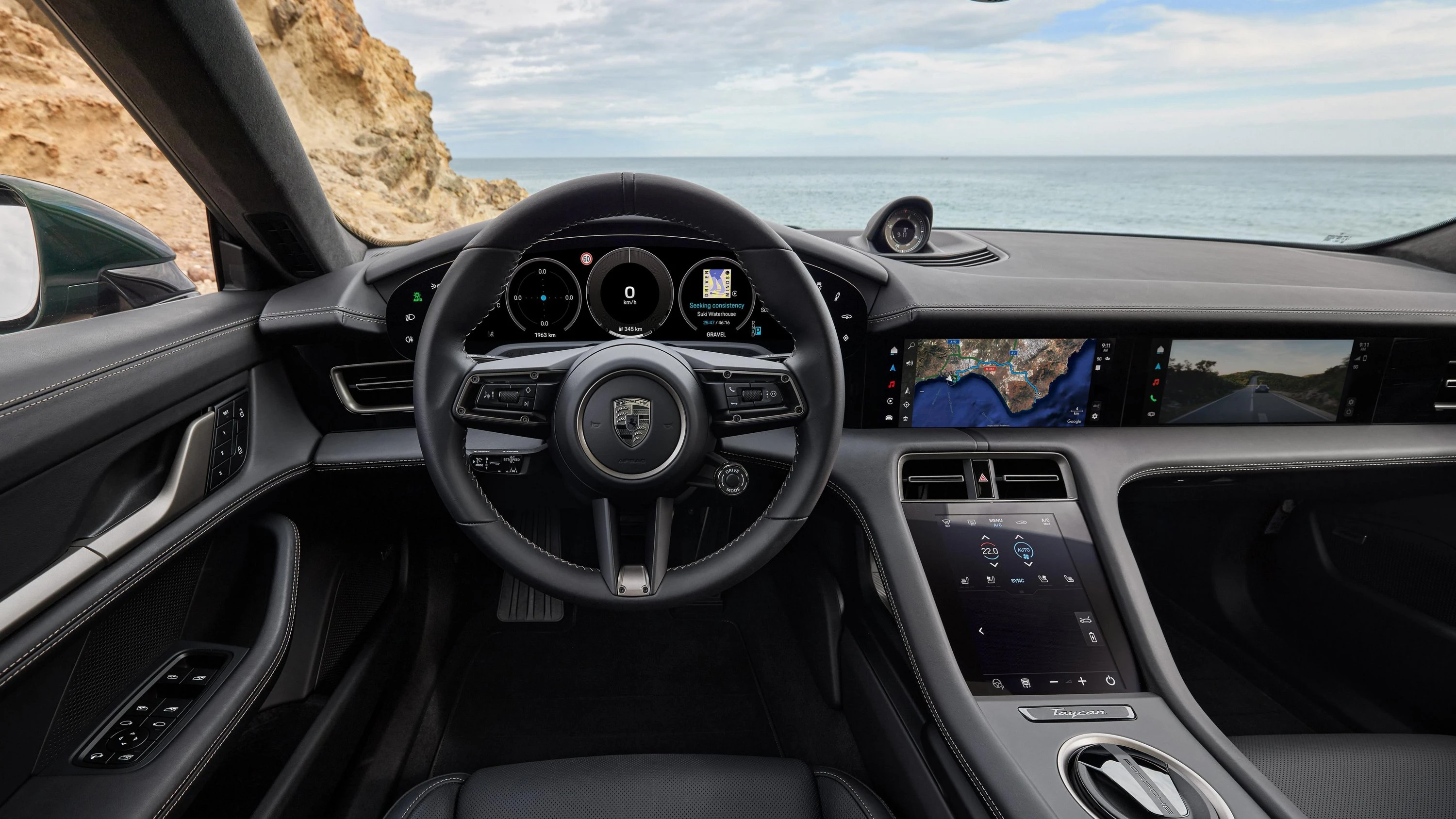 Porsche Taycan Turbo Cross Turismo screens view