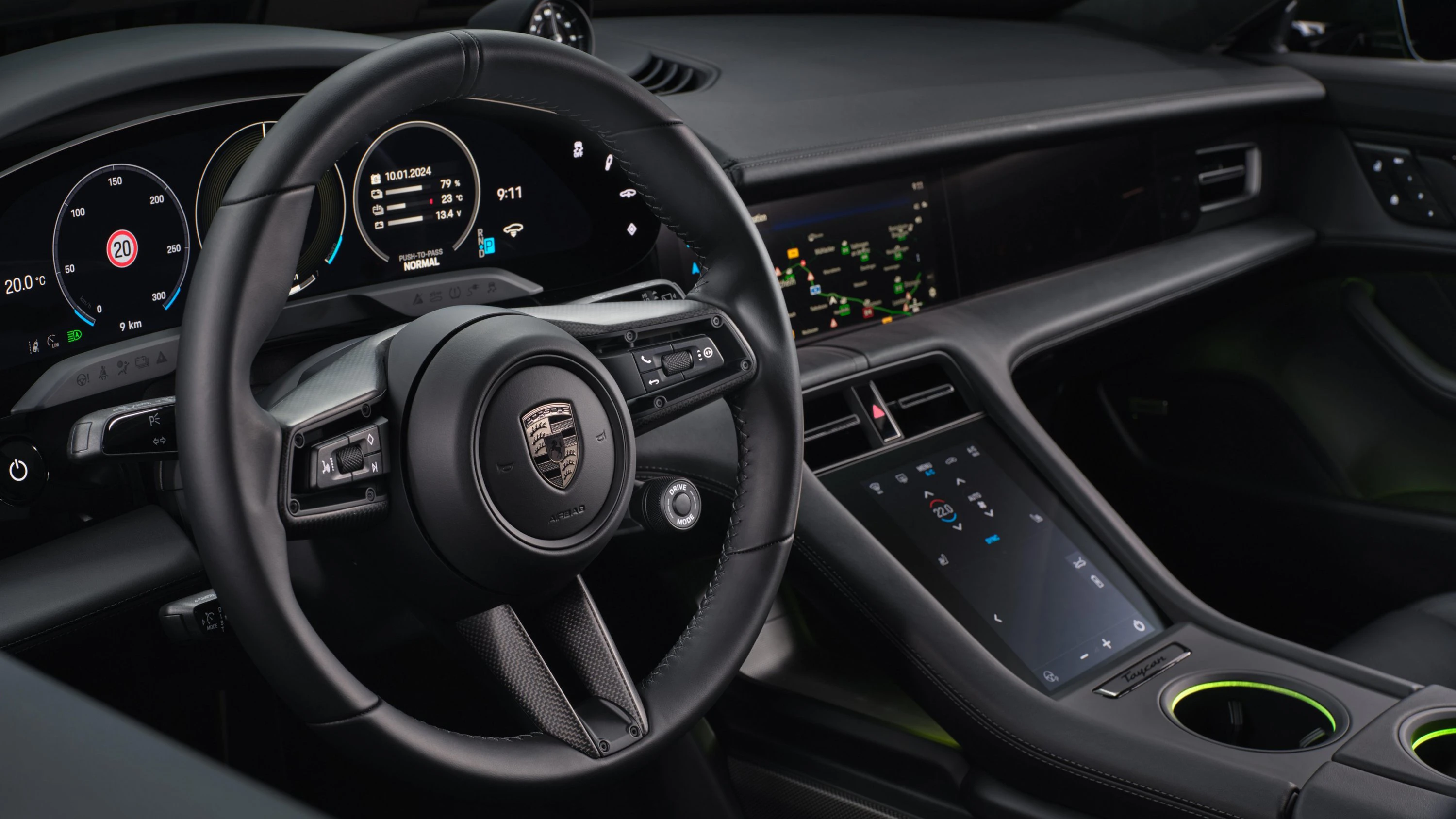 Porsche Taycan Turbo S Sport Turismo screens view