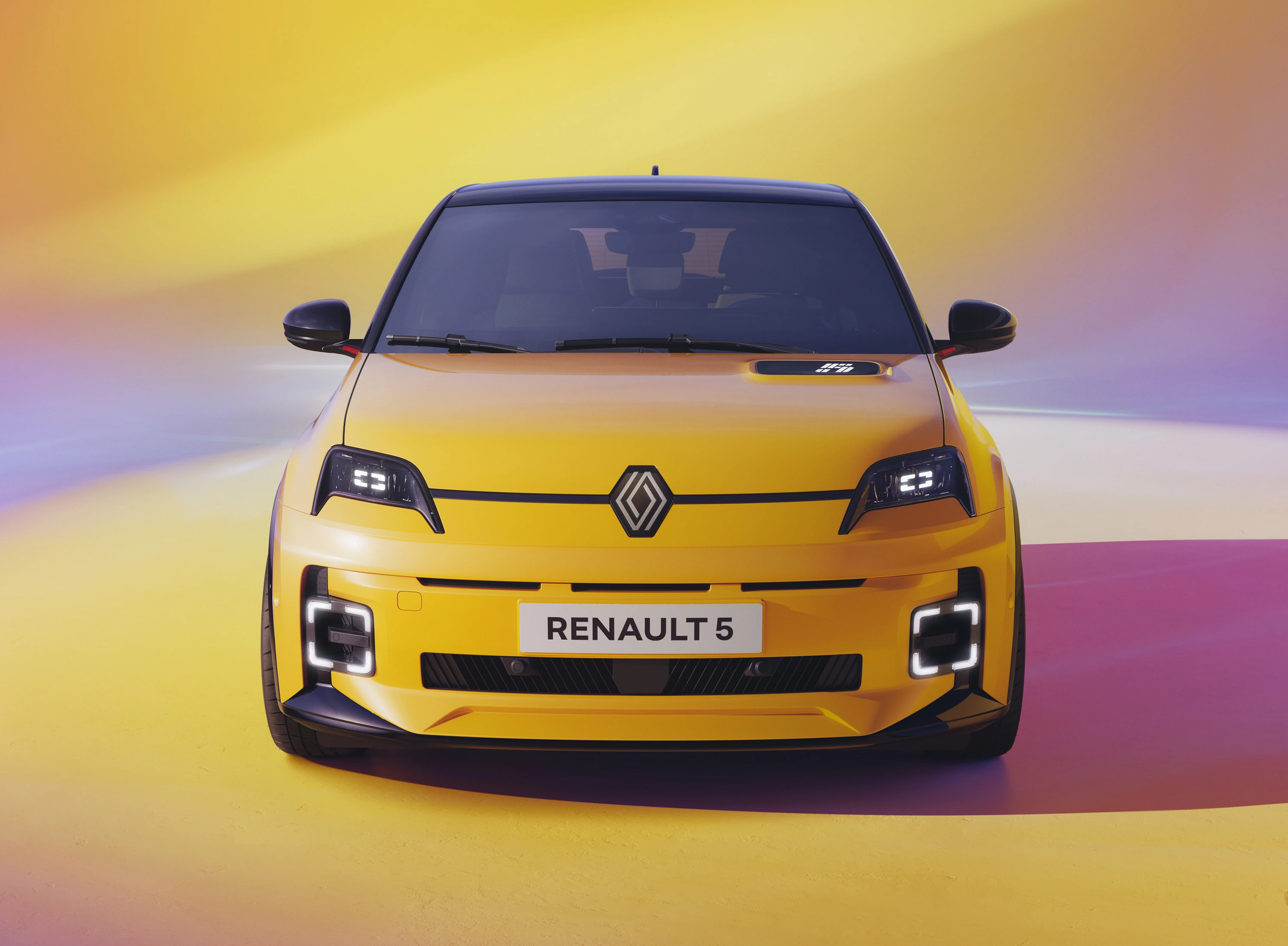 Renault 5 E-Tech 40kWh 120hp exterior view