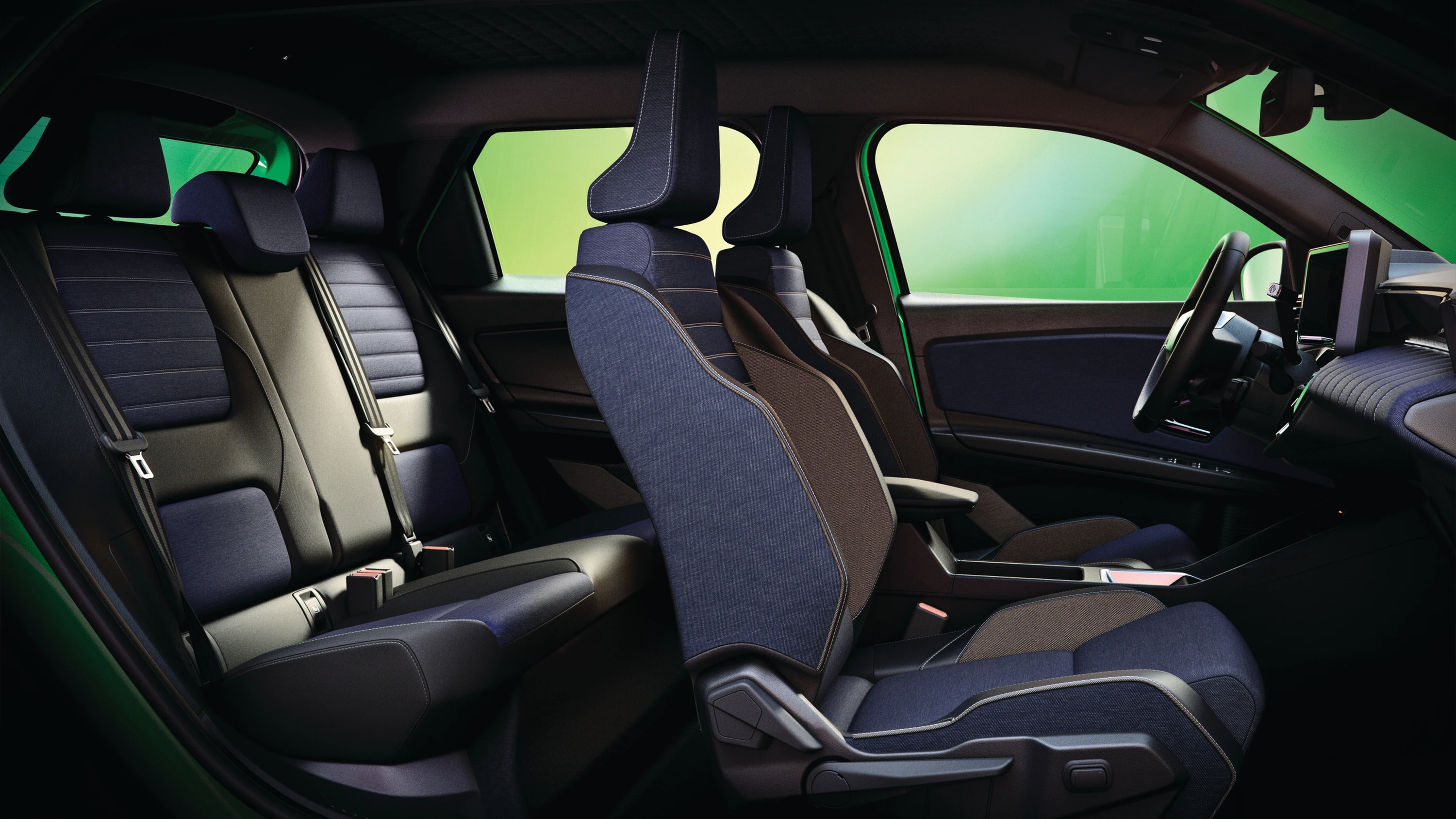Renault 5 E-Tech 52kWh 150hp seats view