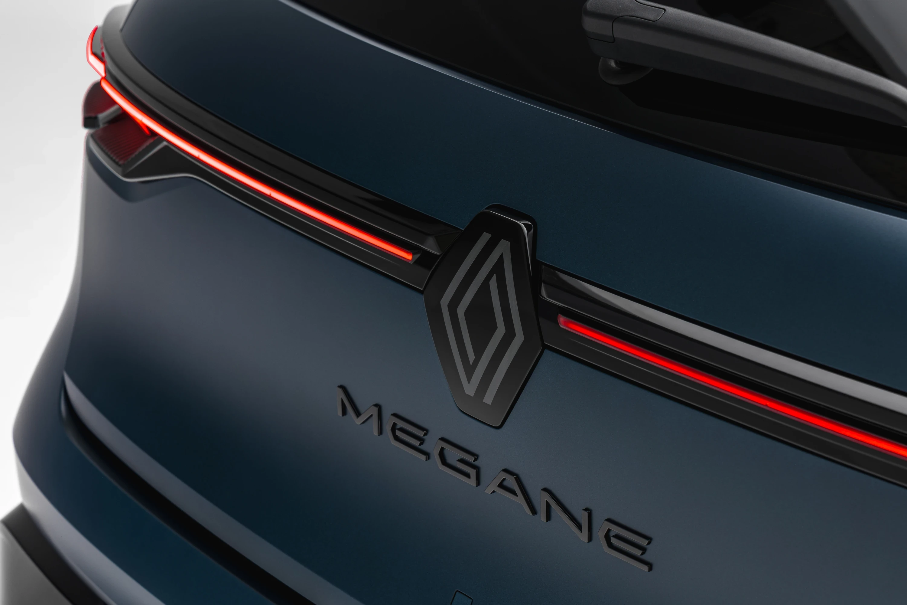 Renault Megane E-Tech 67 kWh taillights view