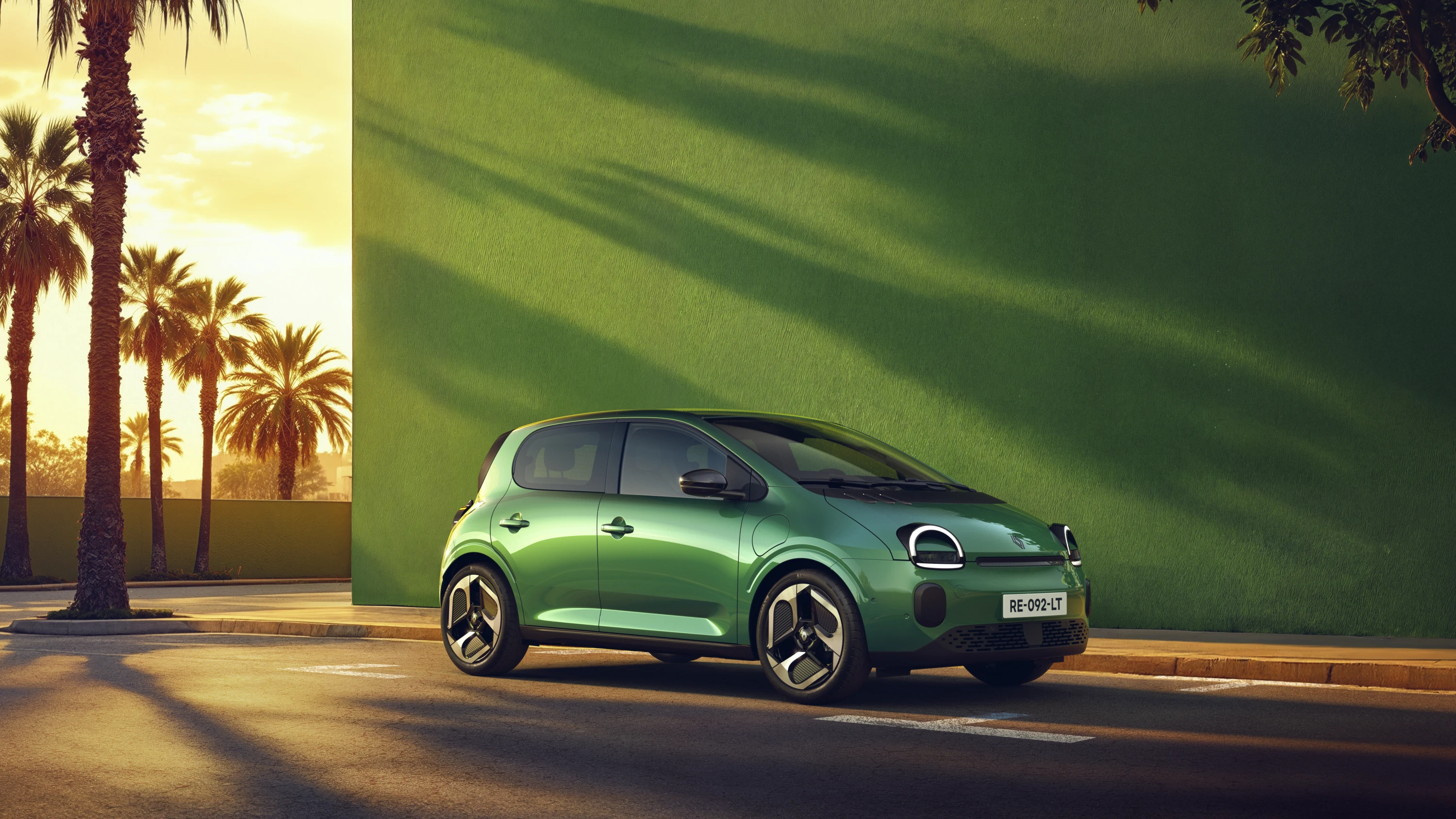 Renault Twingo E-Tech 27.5 kWh electric vehicle