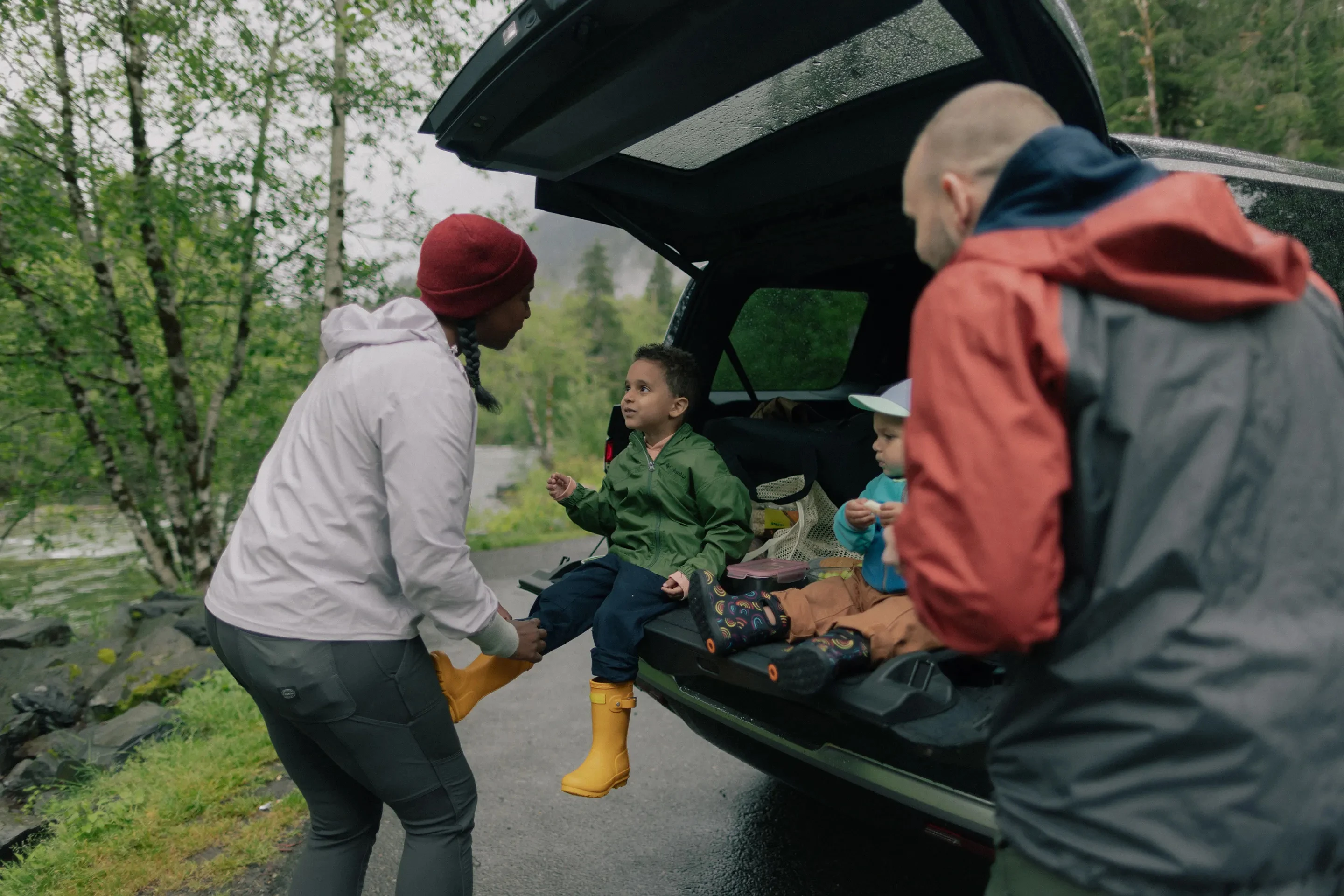 Rivian R1S Performance Dual-Motor AWD MP trunk view
