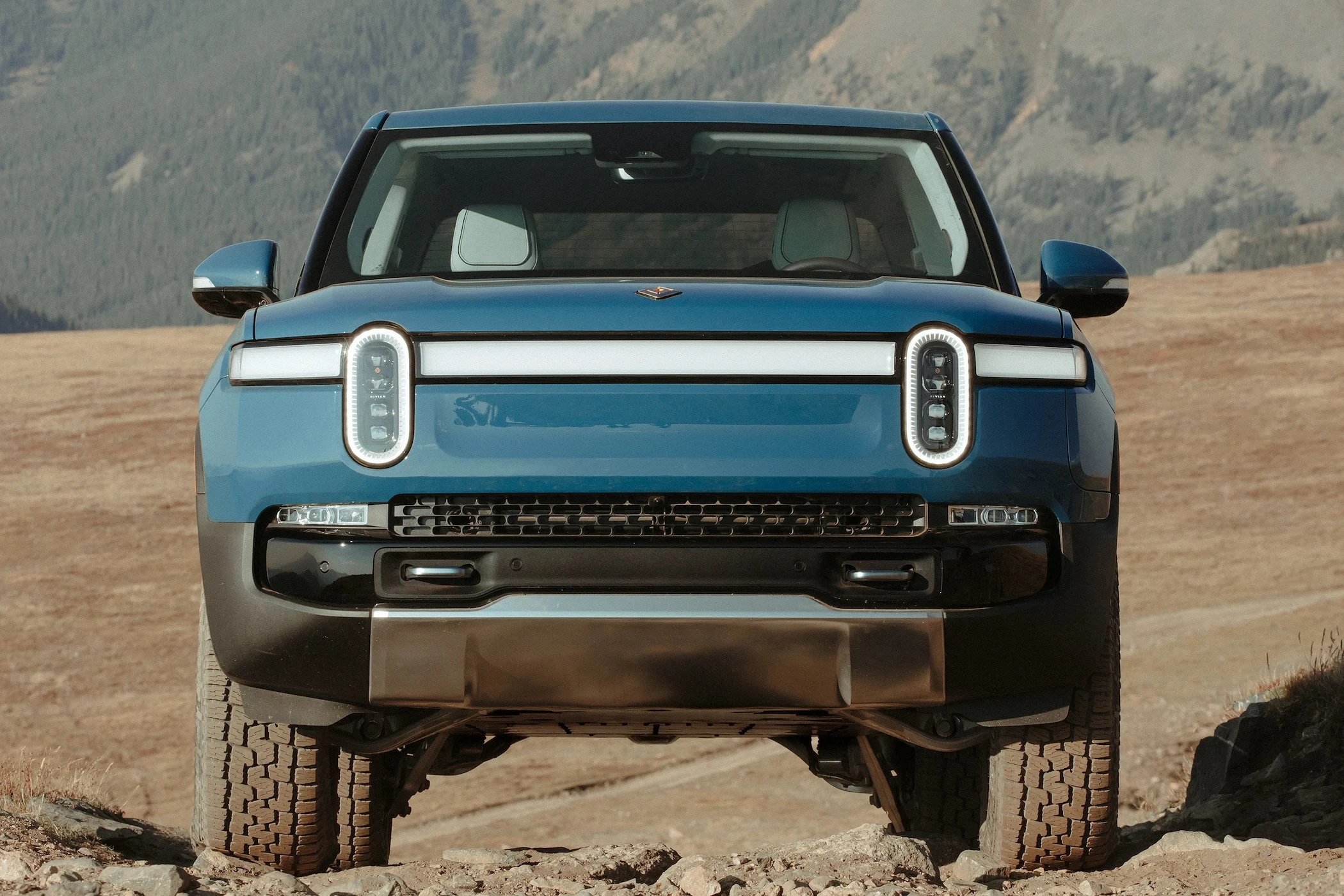 Rivian R1T Performance Dual-Motor AWD LP (GEN1) exterior view
