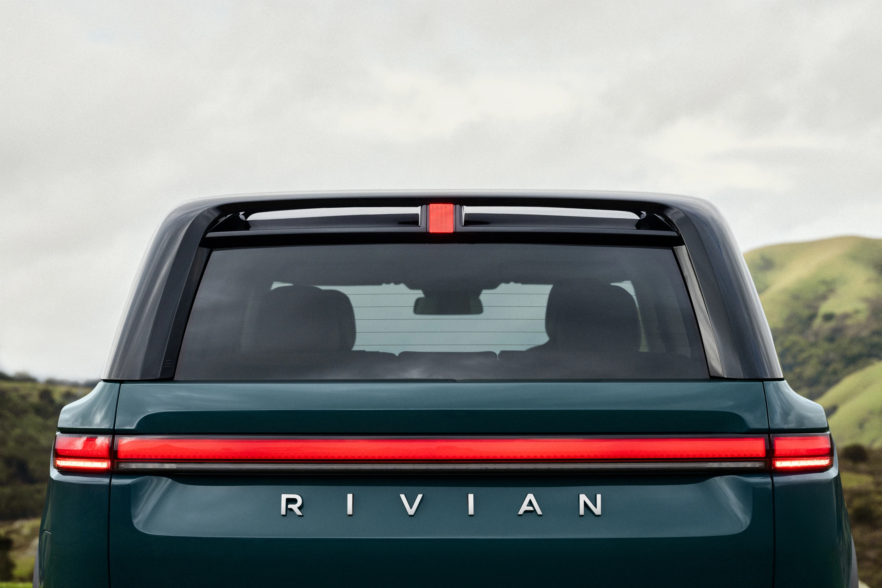Rivian R2 Dual-Motor AWD exterior view