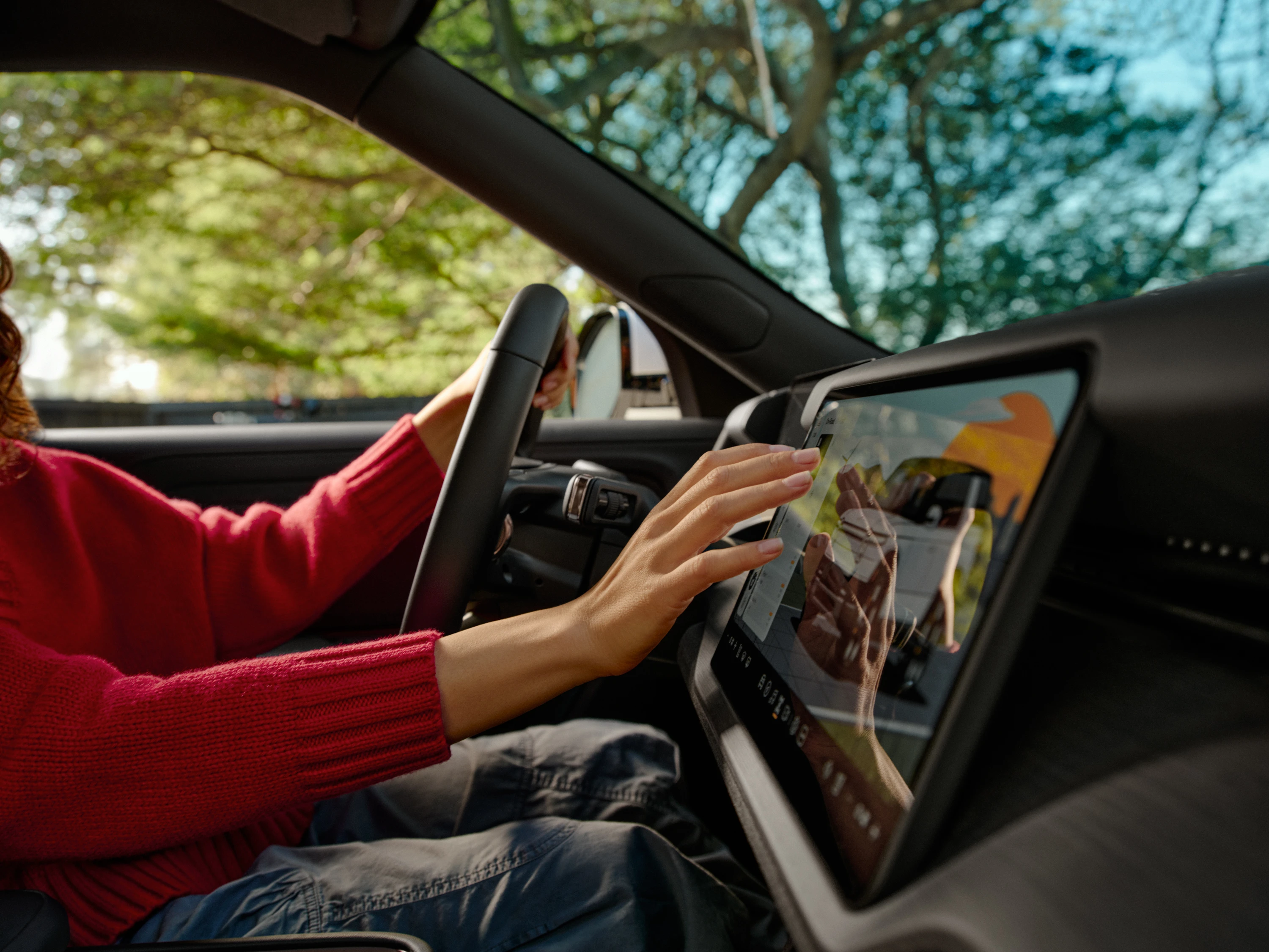 Rivian R2 Dual-Motor AWD Performance screens view