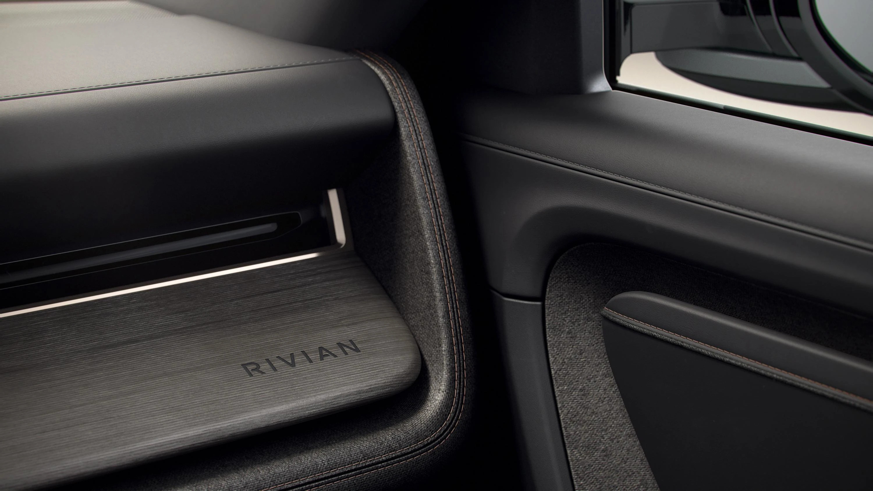 Rivian R2 Dual-Motor AWD Performance details view