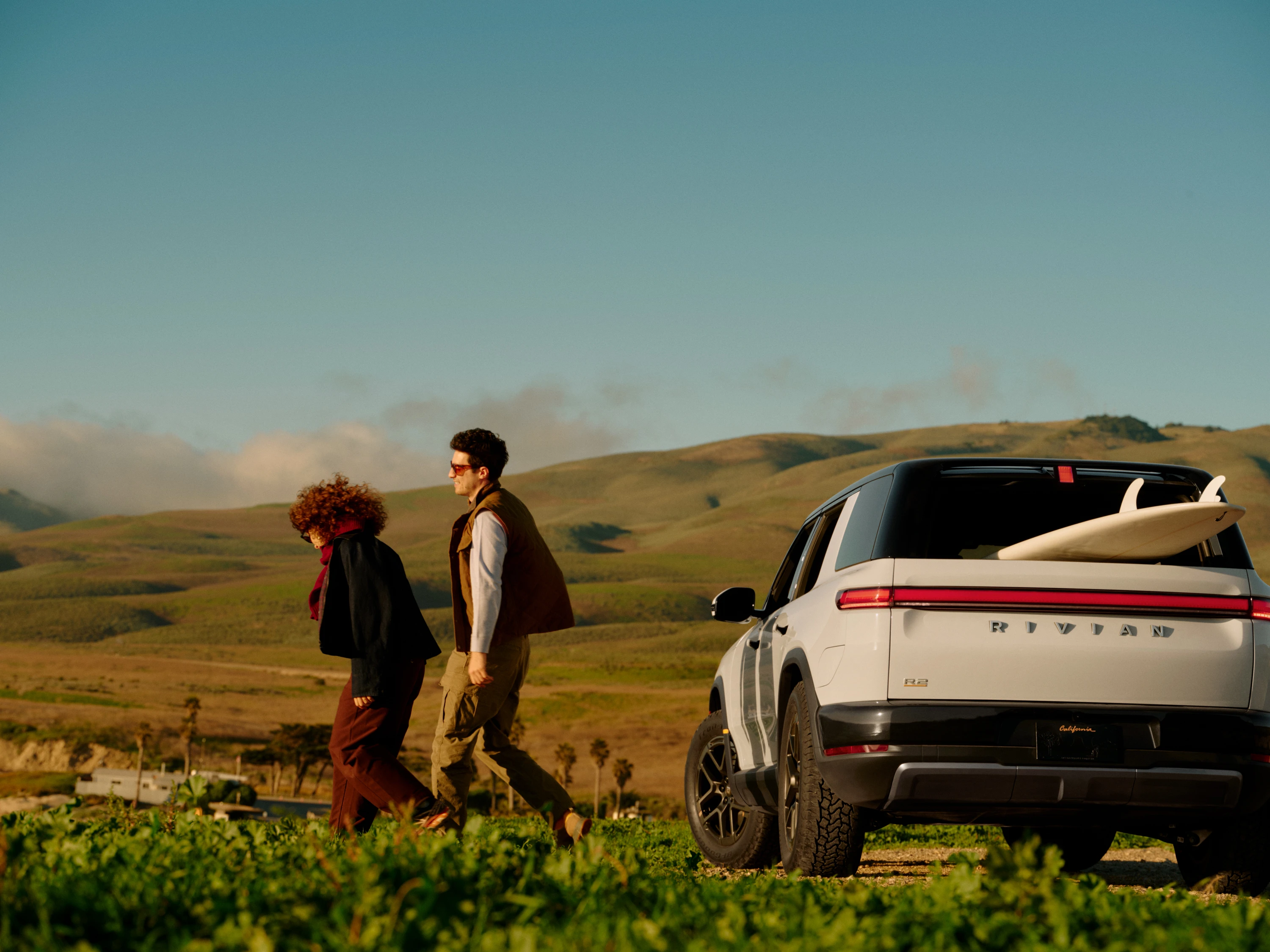 Rivian R2 Dual-Motor AWD Performance exterior view