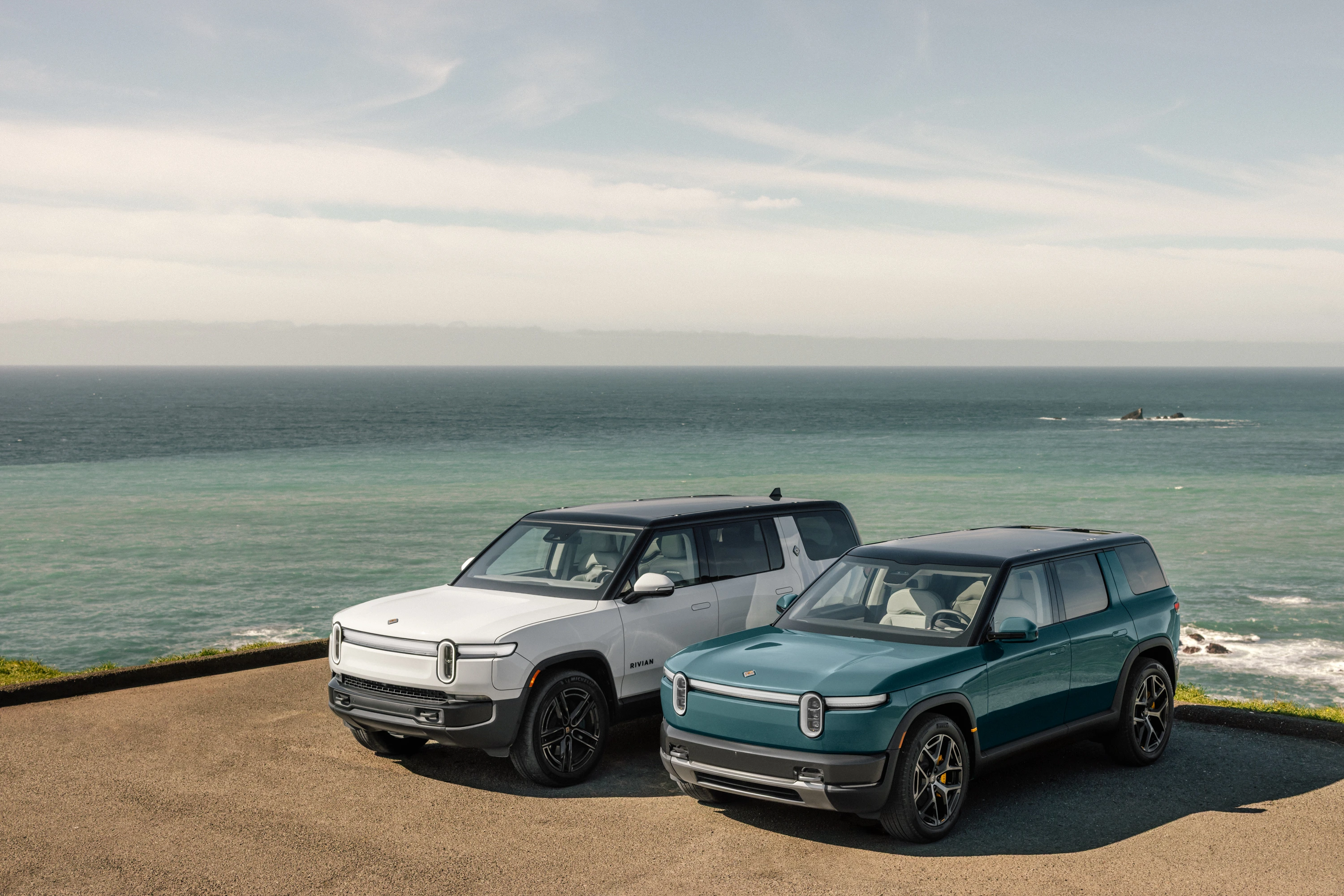 Rivian R2 RWD Long Range exterior view