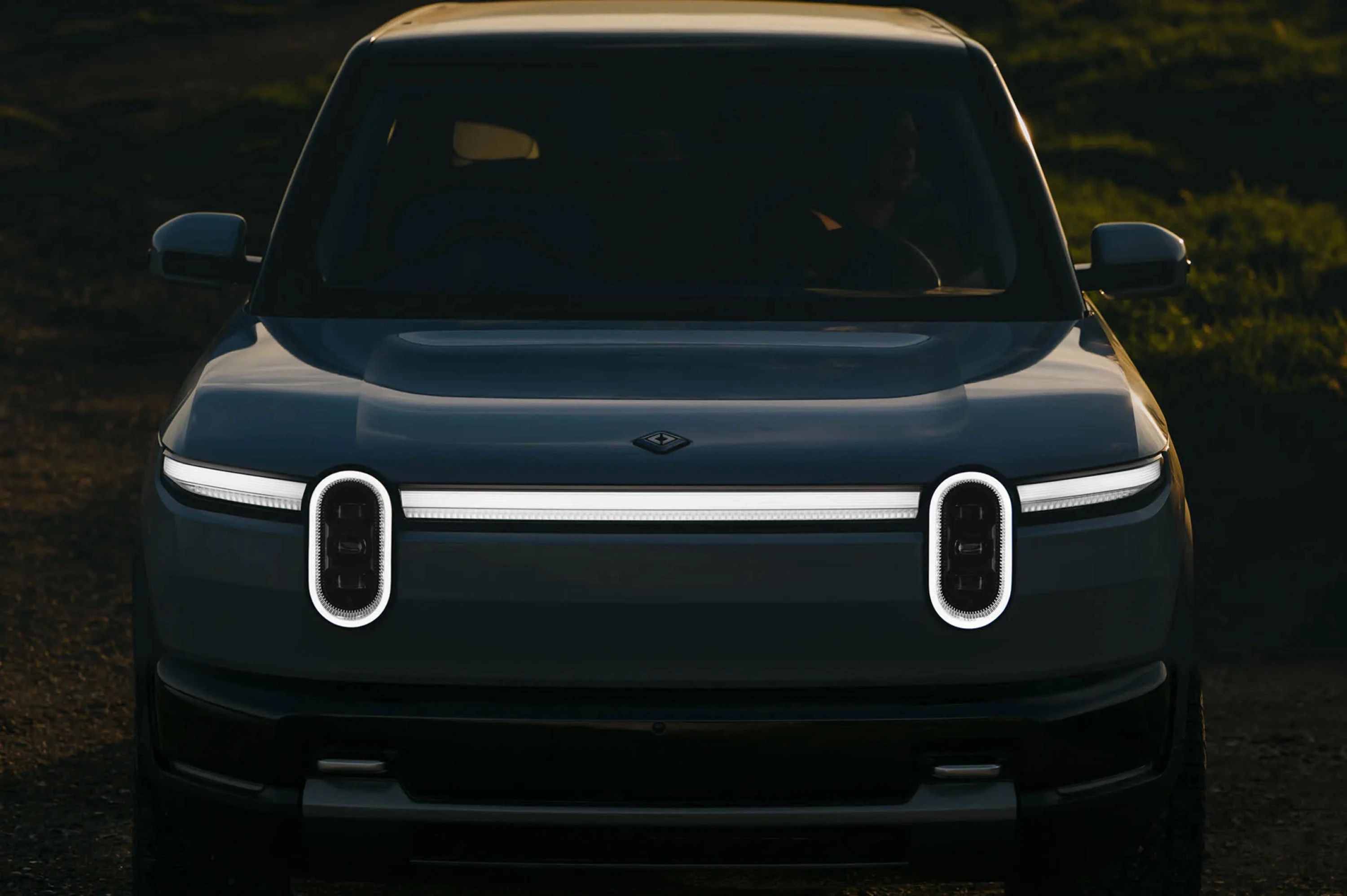 Rivian R2 RWD Long Range headlights view