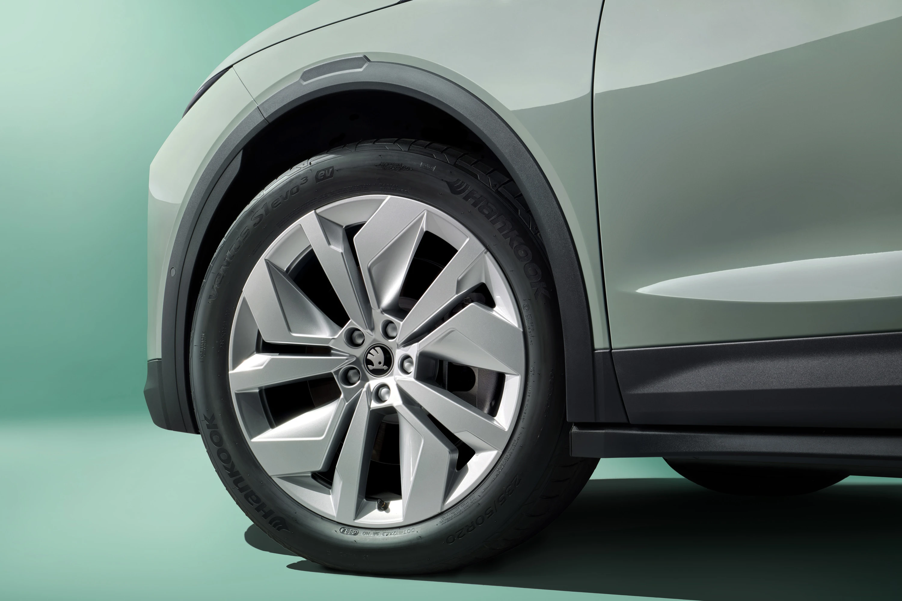 SKODA Elroq 50 wheels view