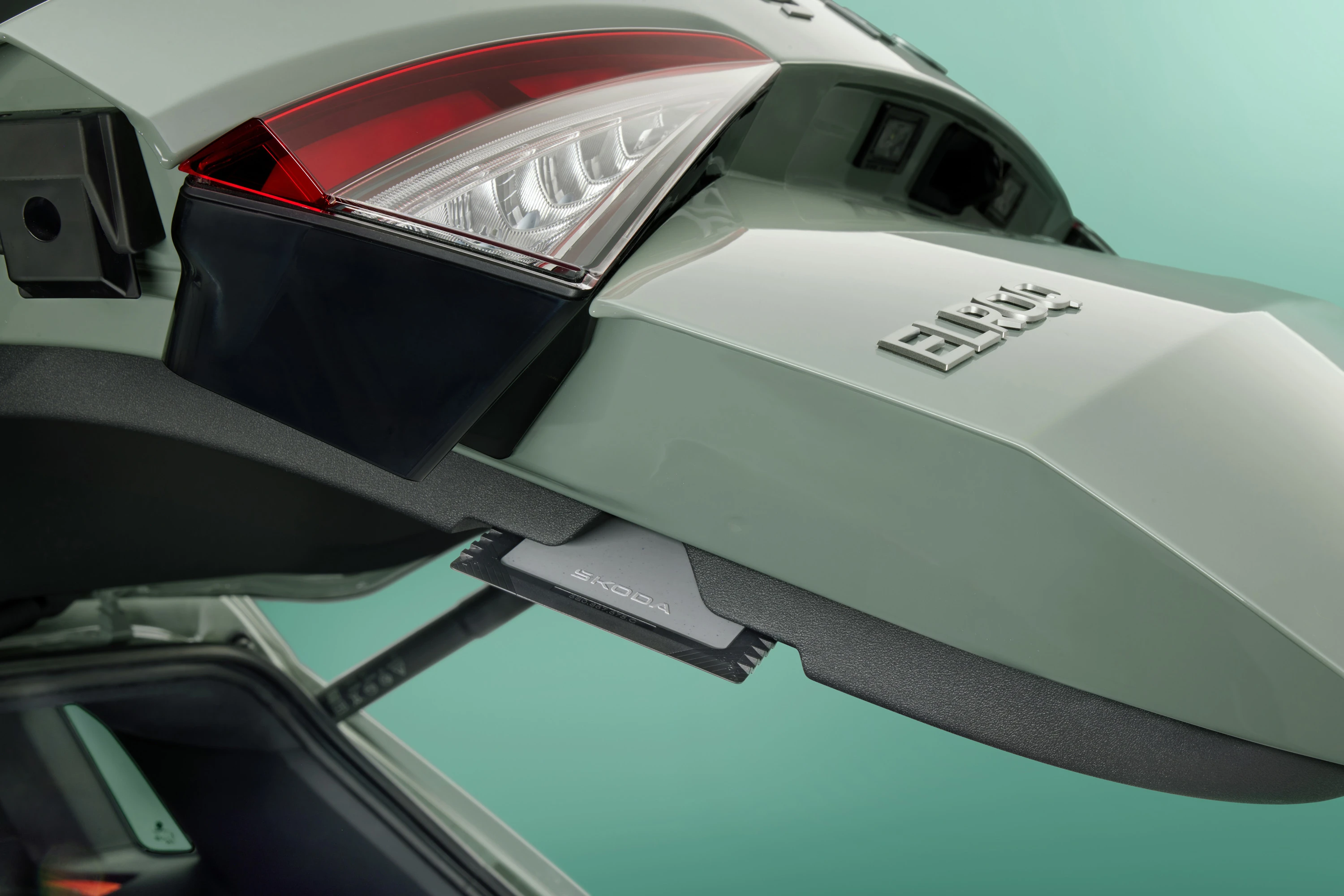 SKODA Elroq 60 details view