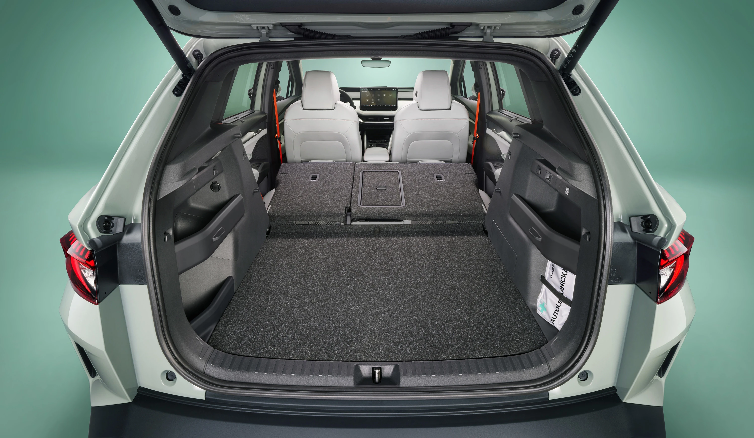 SKODA Elroq 60 trunk view