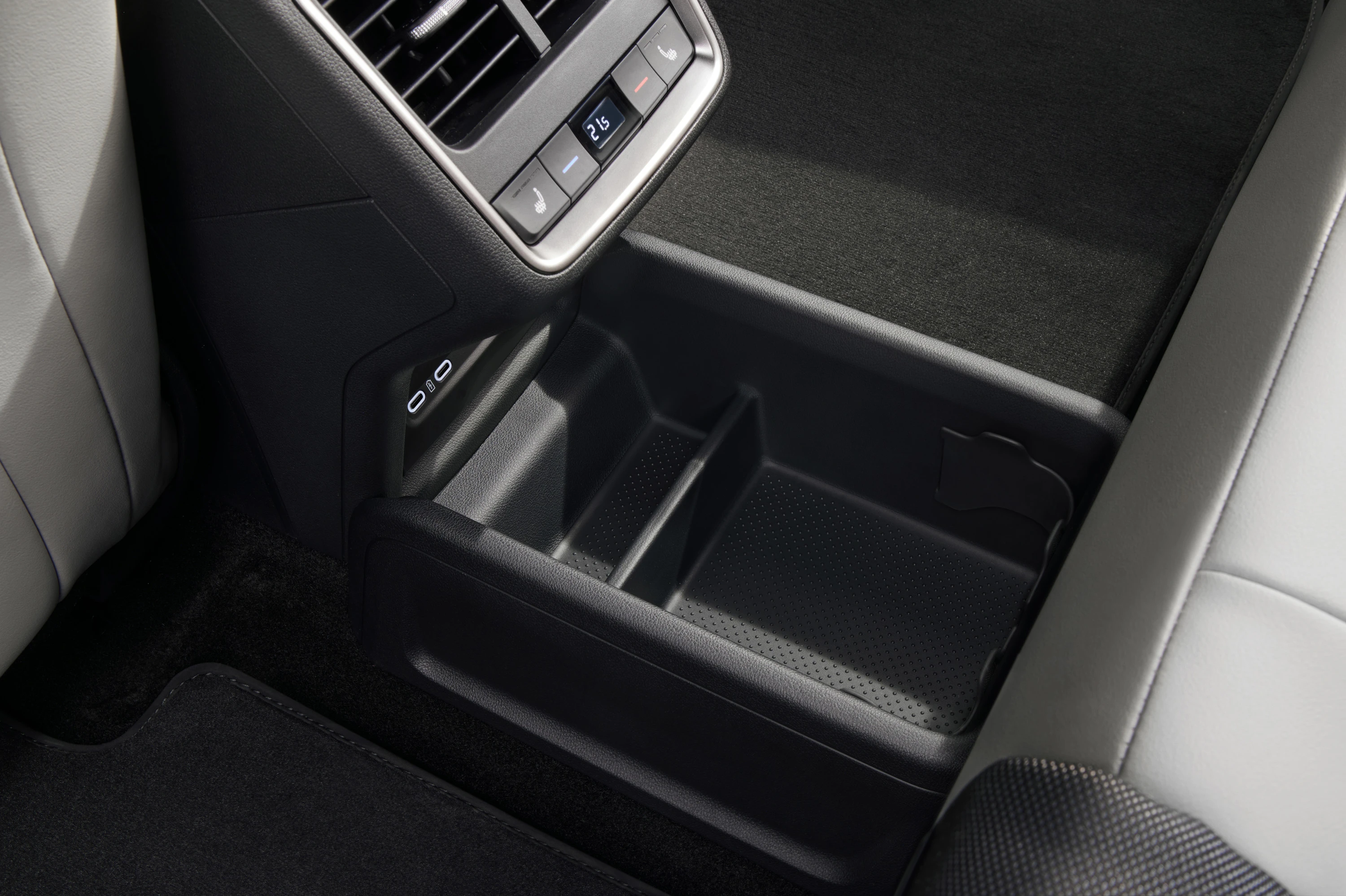 SKODA Elroq 60 details view