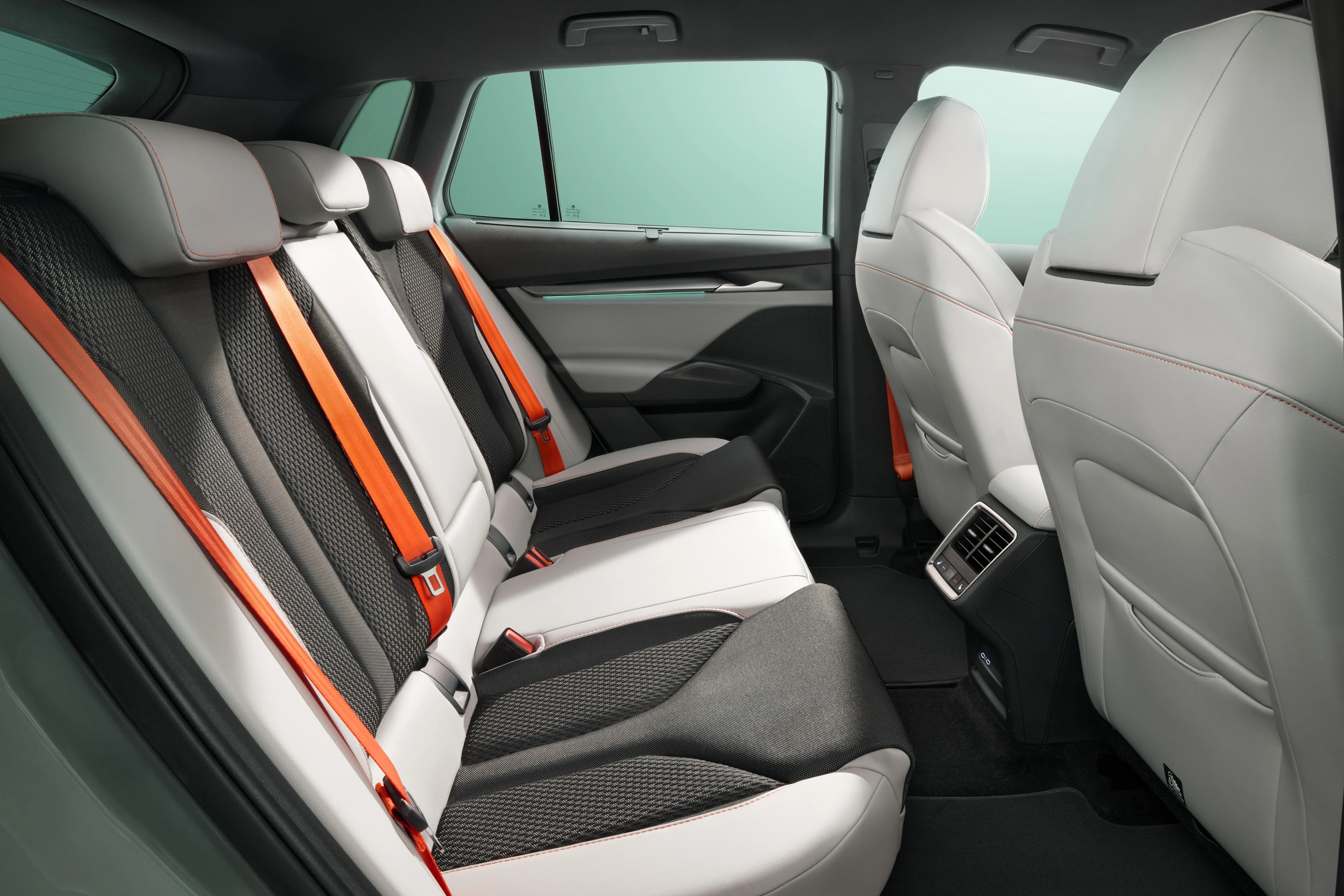 SKODA Elroq 60 secondrowseats view