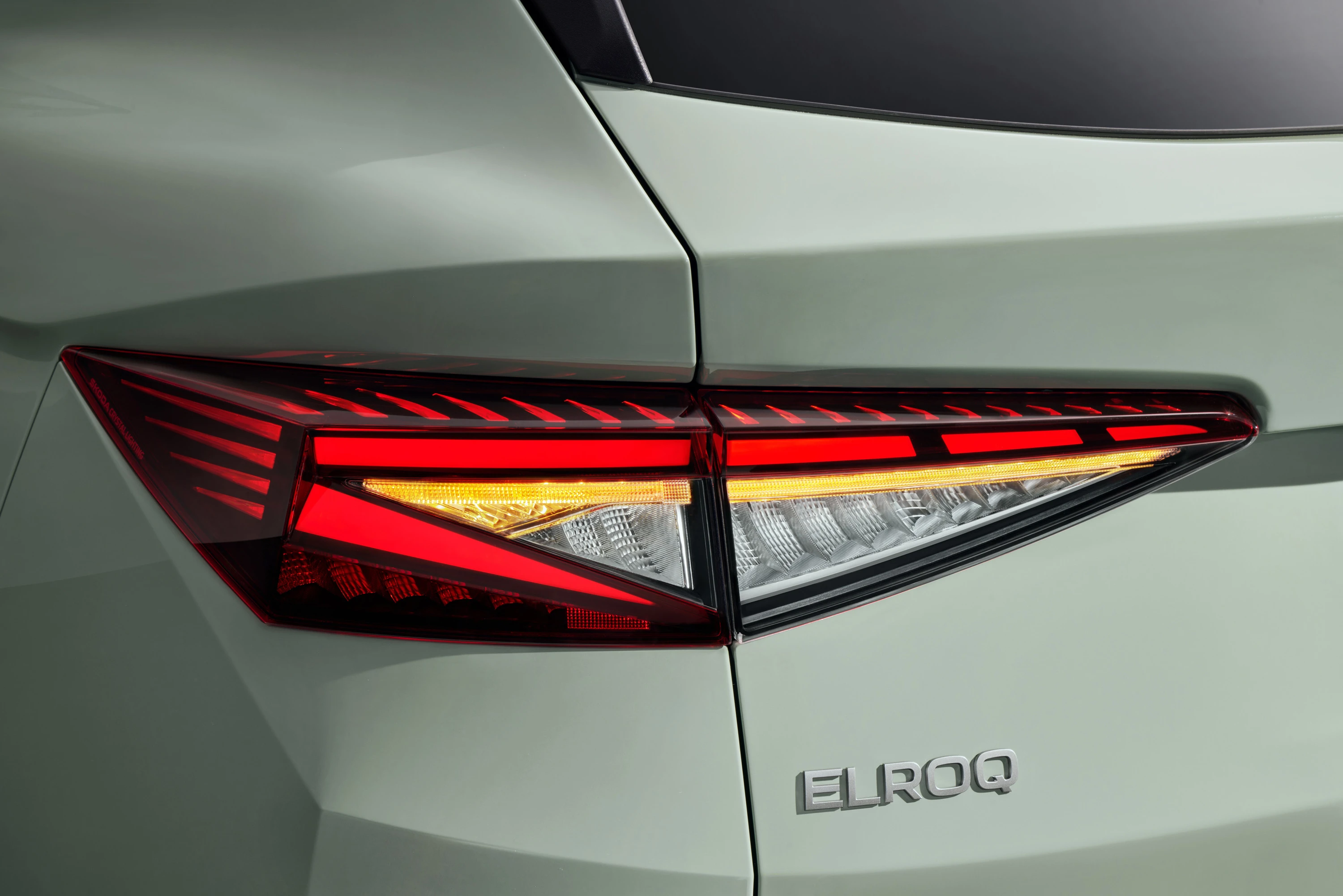 SKODA Elroq 85 rearlights view