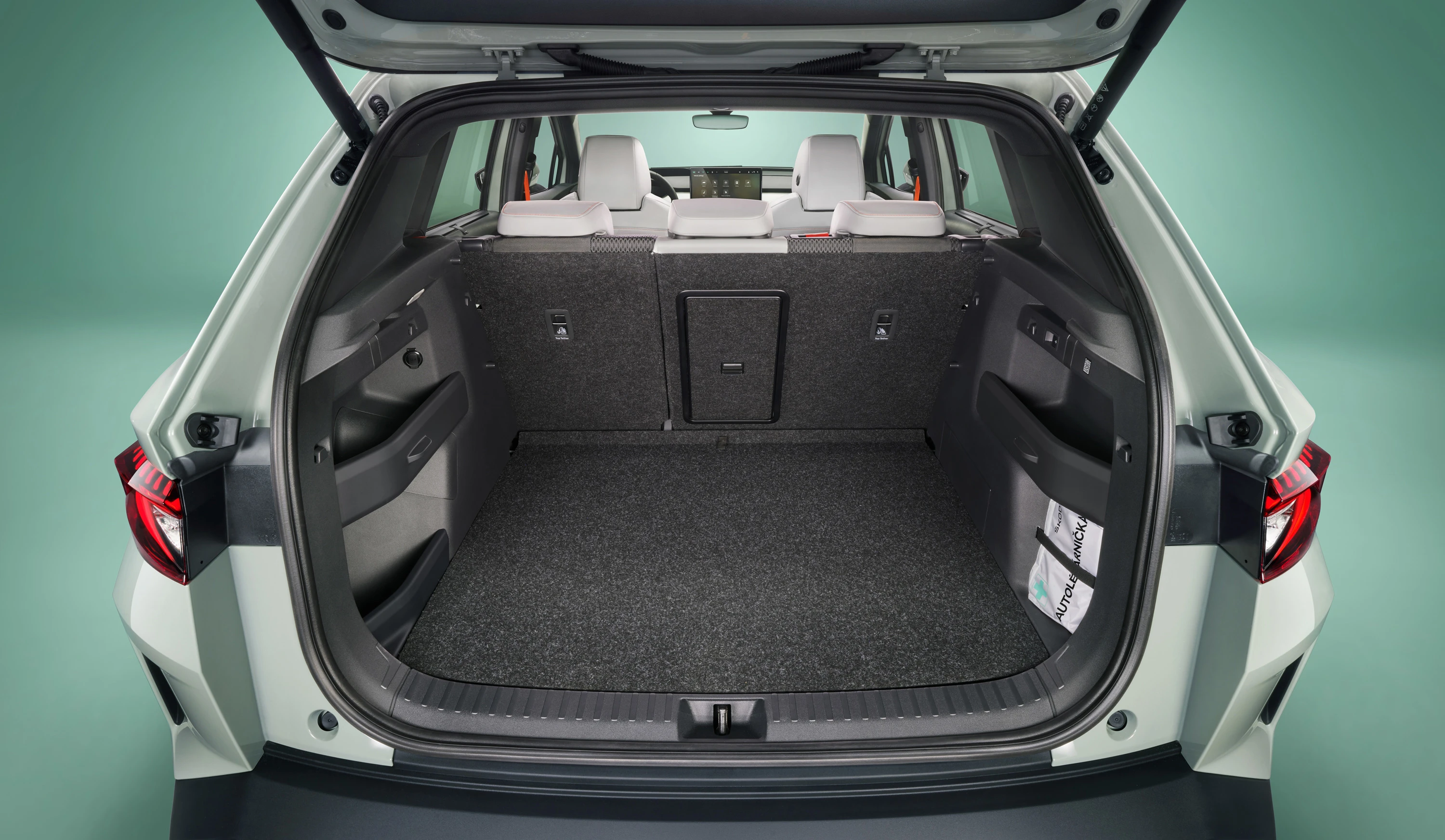 SKODA Elroq 85 trunk view