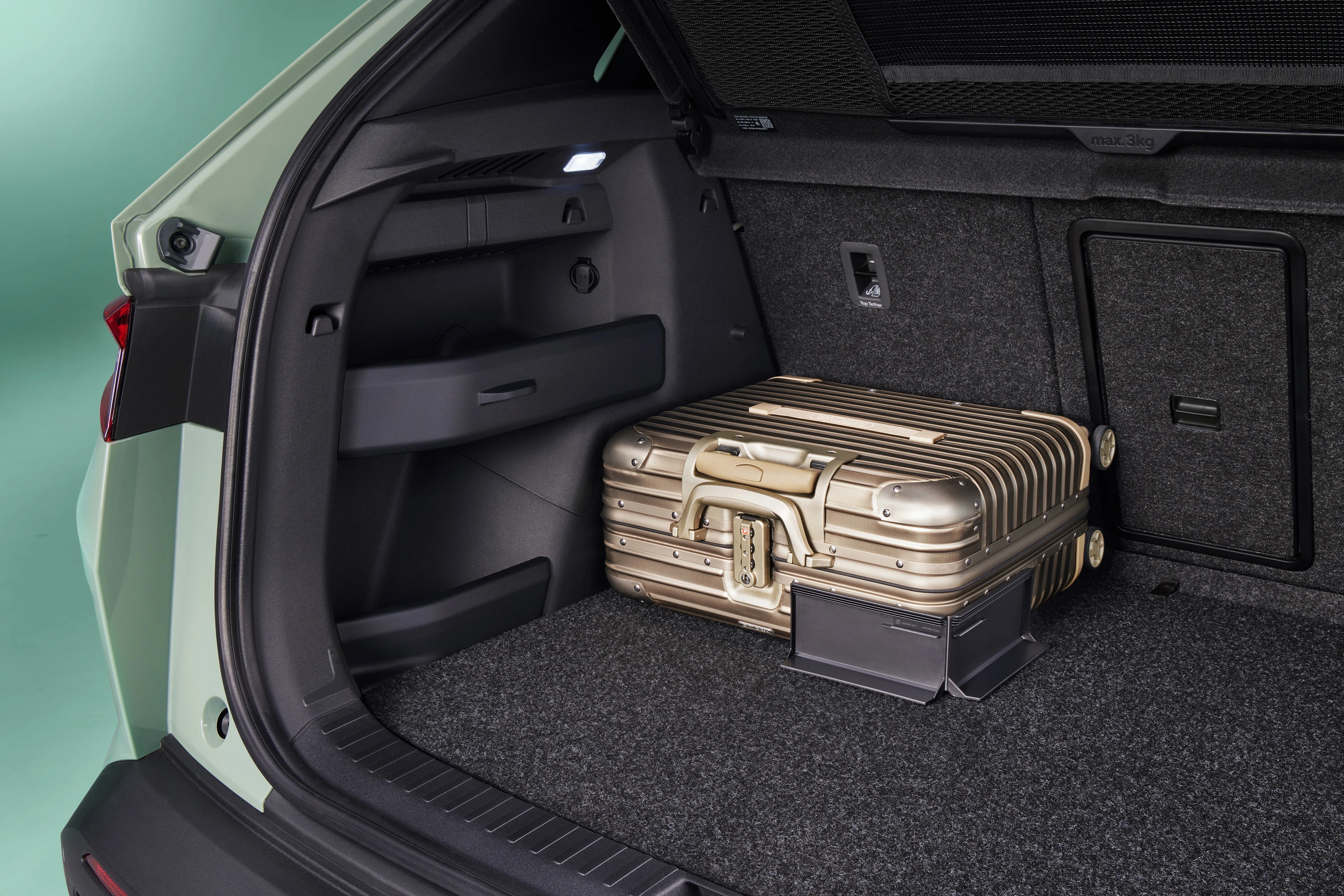 SKODA Elroq 85 trunk view