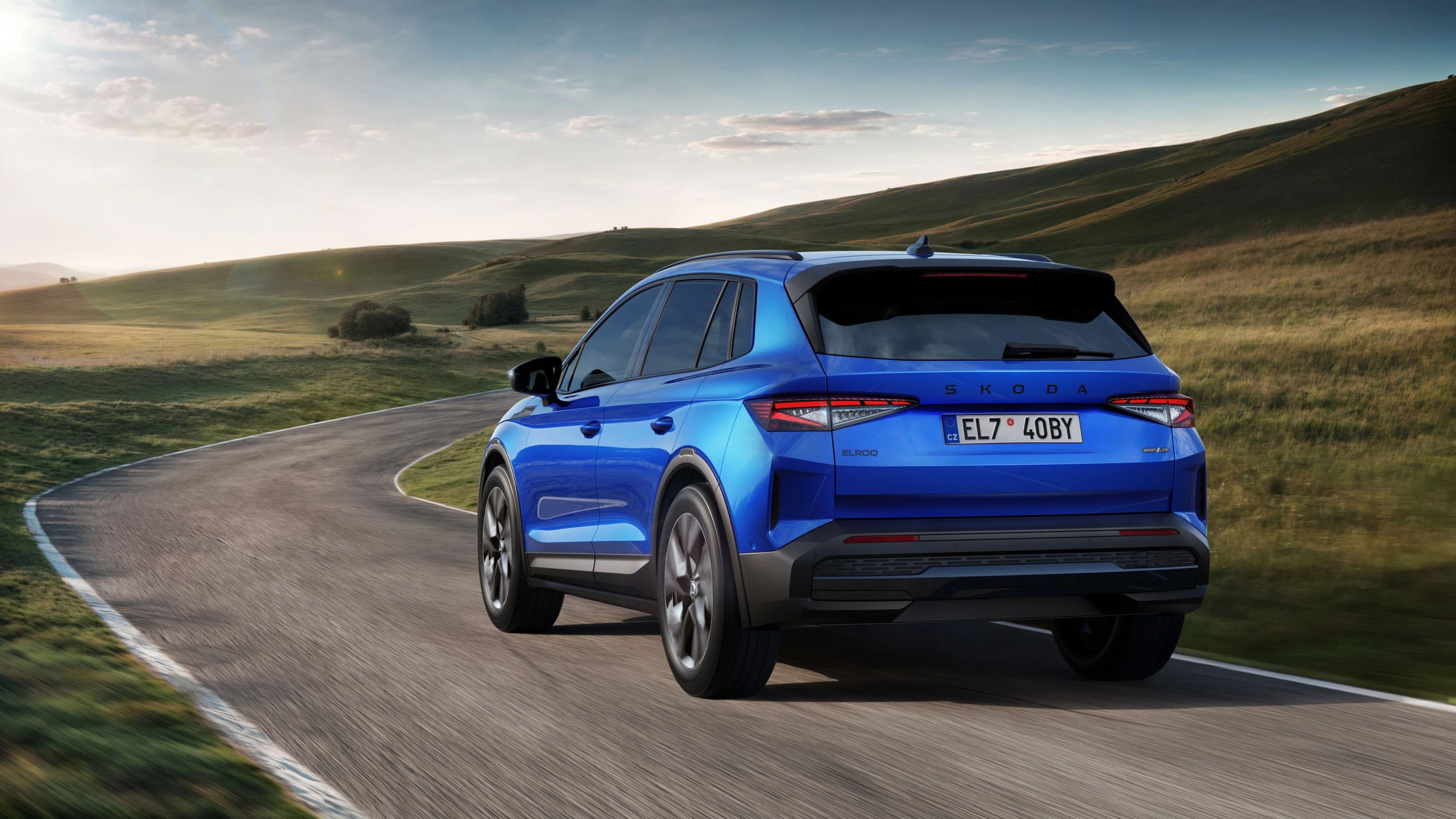 SKODA Elroq 85x exterior view