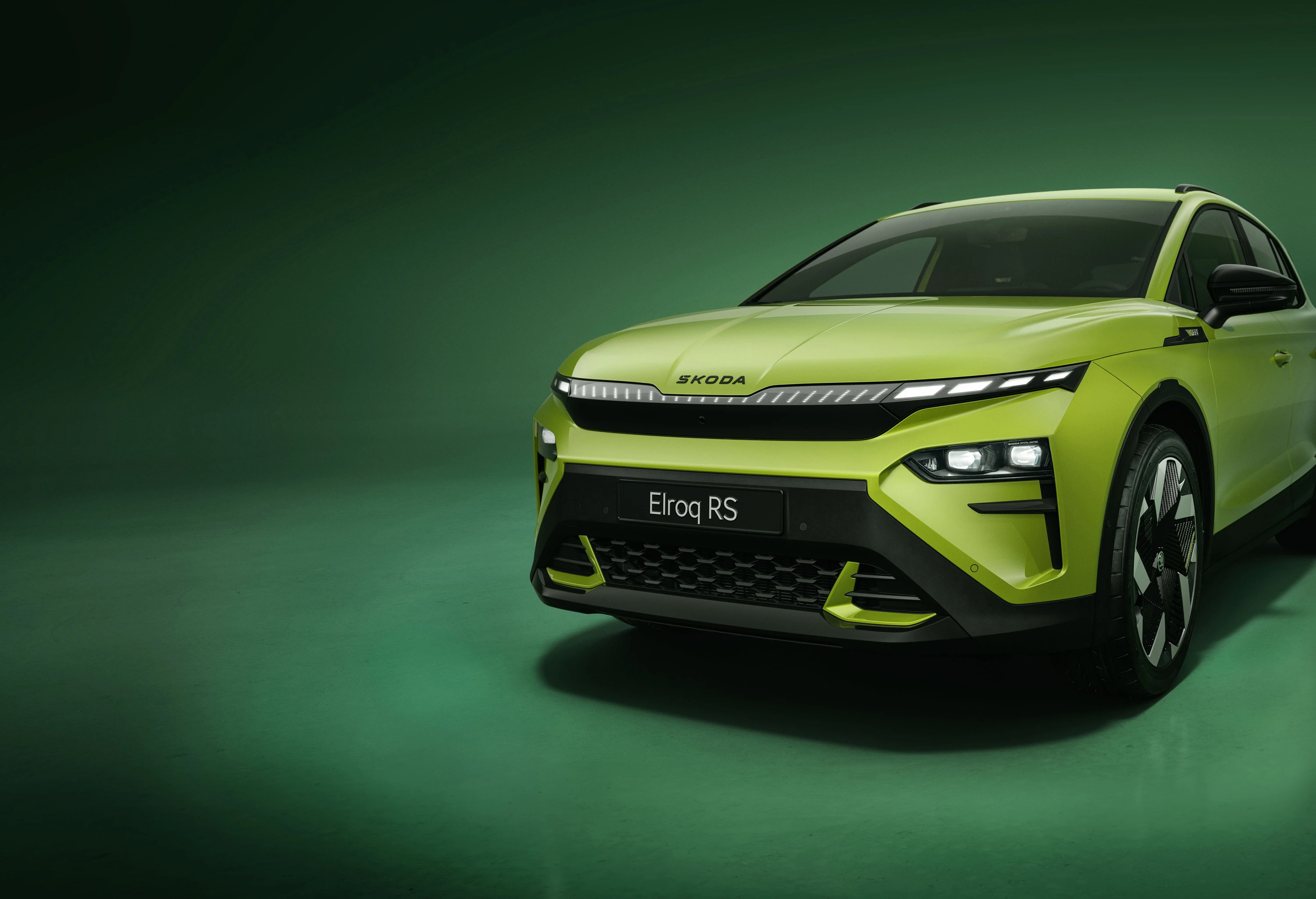 SKODA Elroq RS headlights view