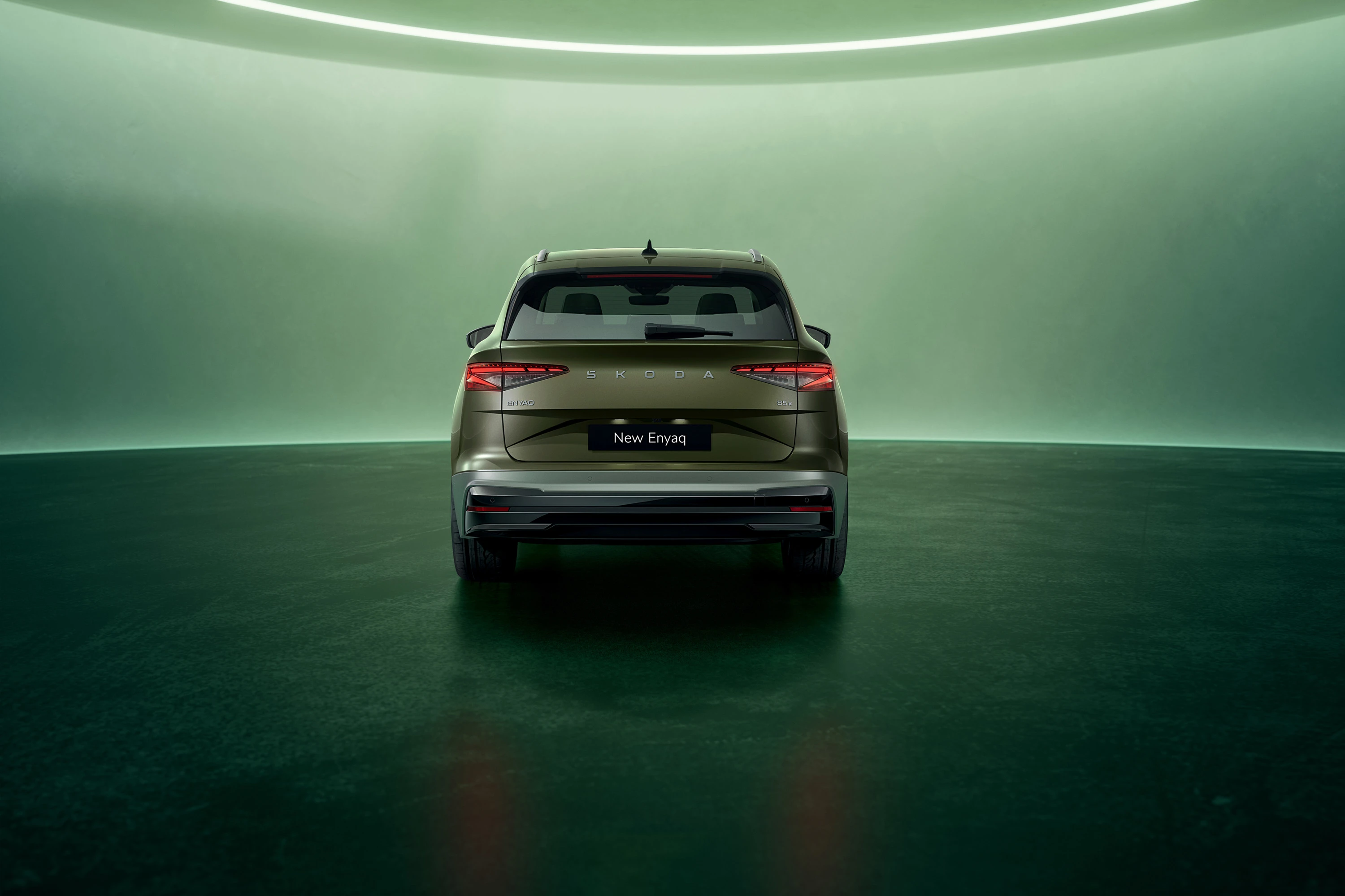 SKODA ENYAQ 60 exterior view