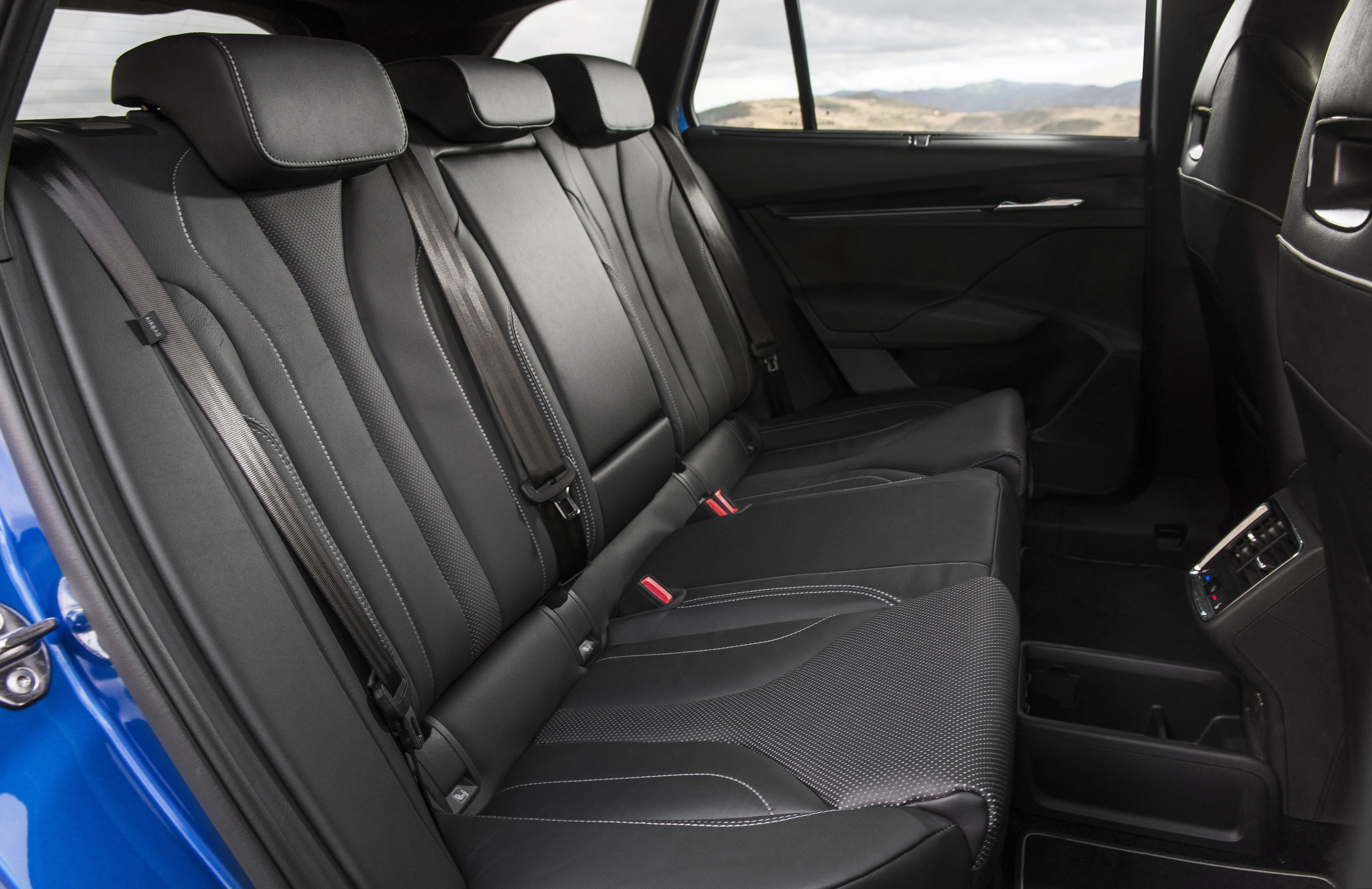 SKODA ENYAQ 60 (GEN2) secondrowseats view