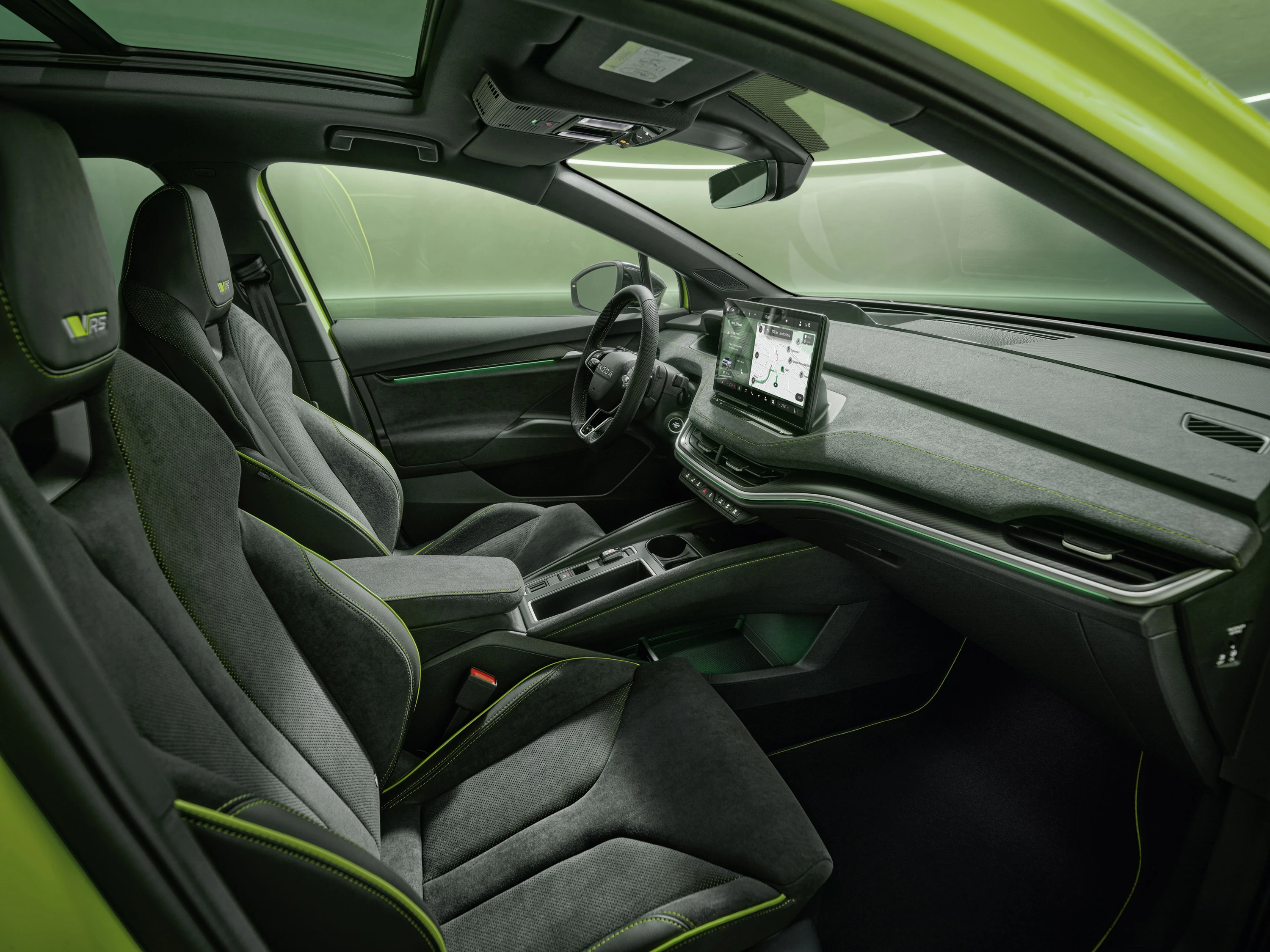 SKODA Enyaq RS frontseats view