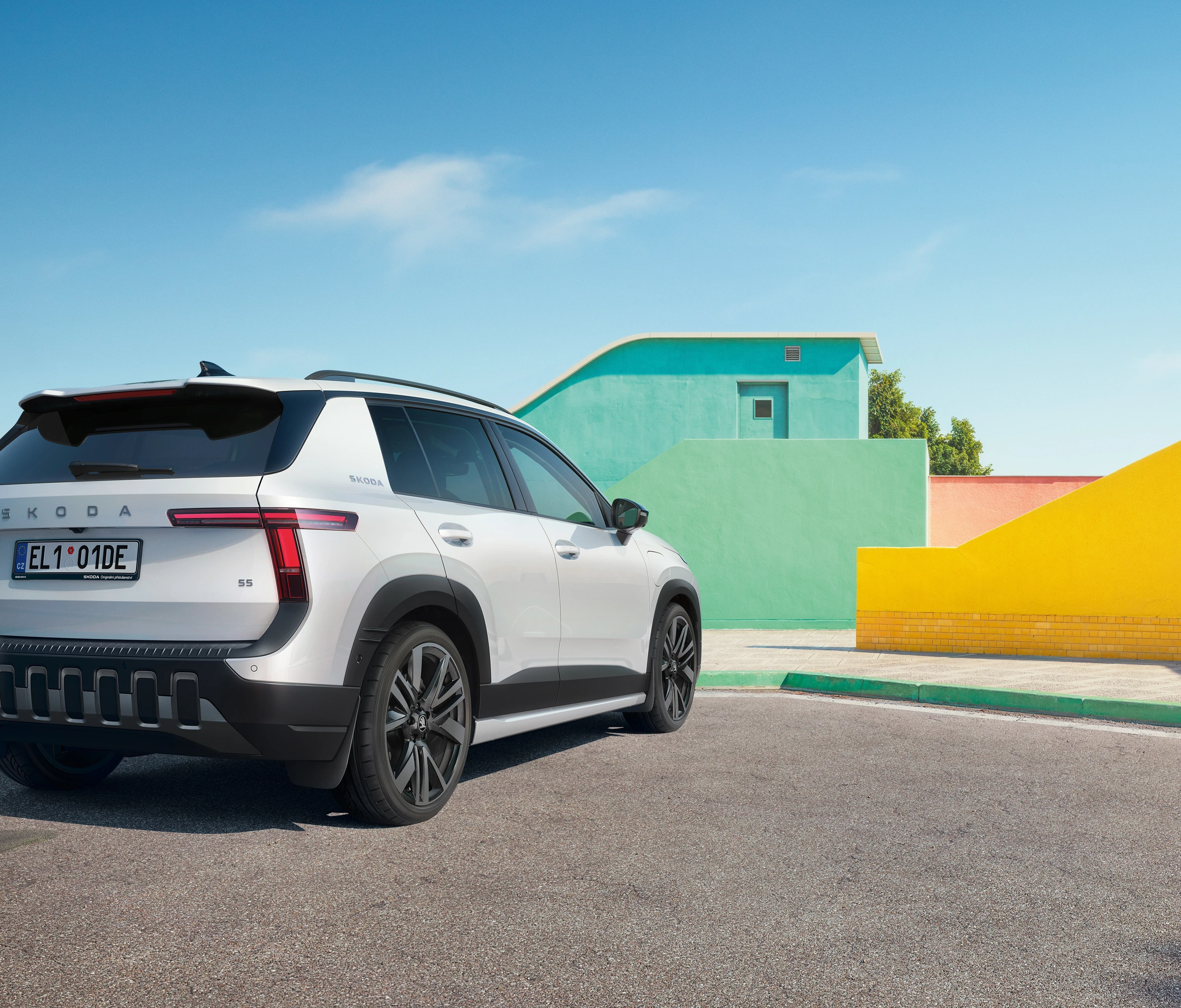 Skoda Epiq 35 exterior view