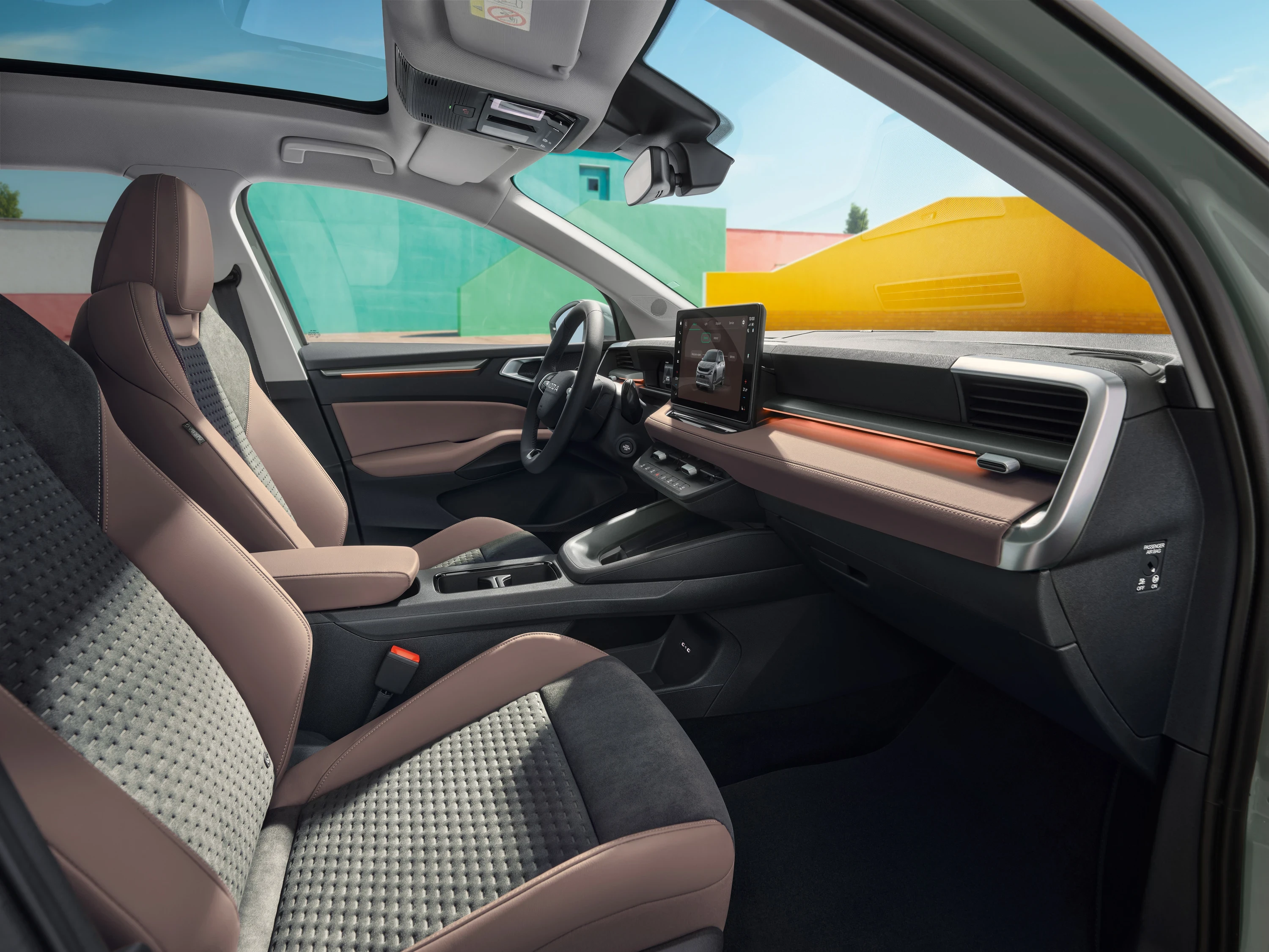 Skoda Epiq 40 frontseats view