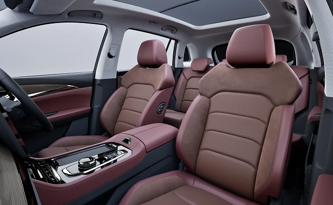 Skyworth BE11 Long Range frontseats view