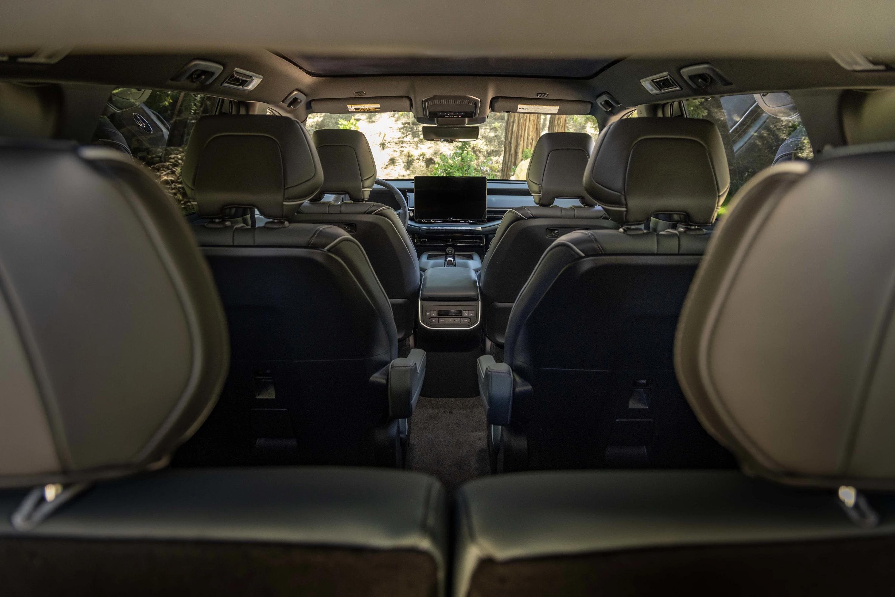 Subaru Getaway AWD 95.8 kWh interior view