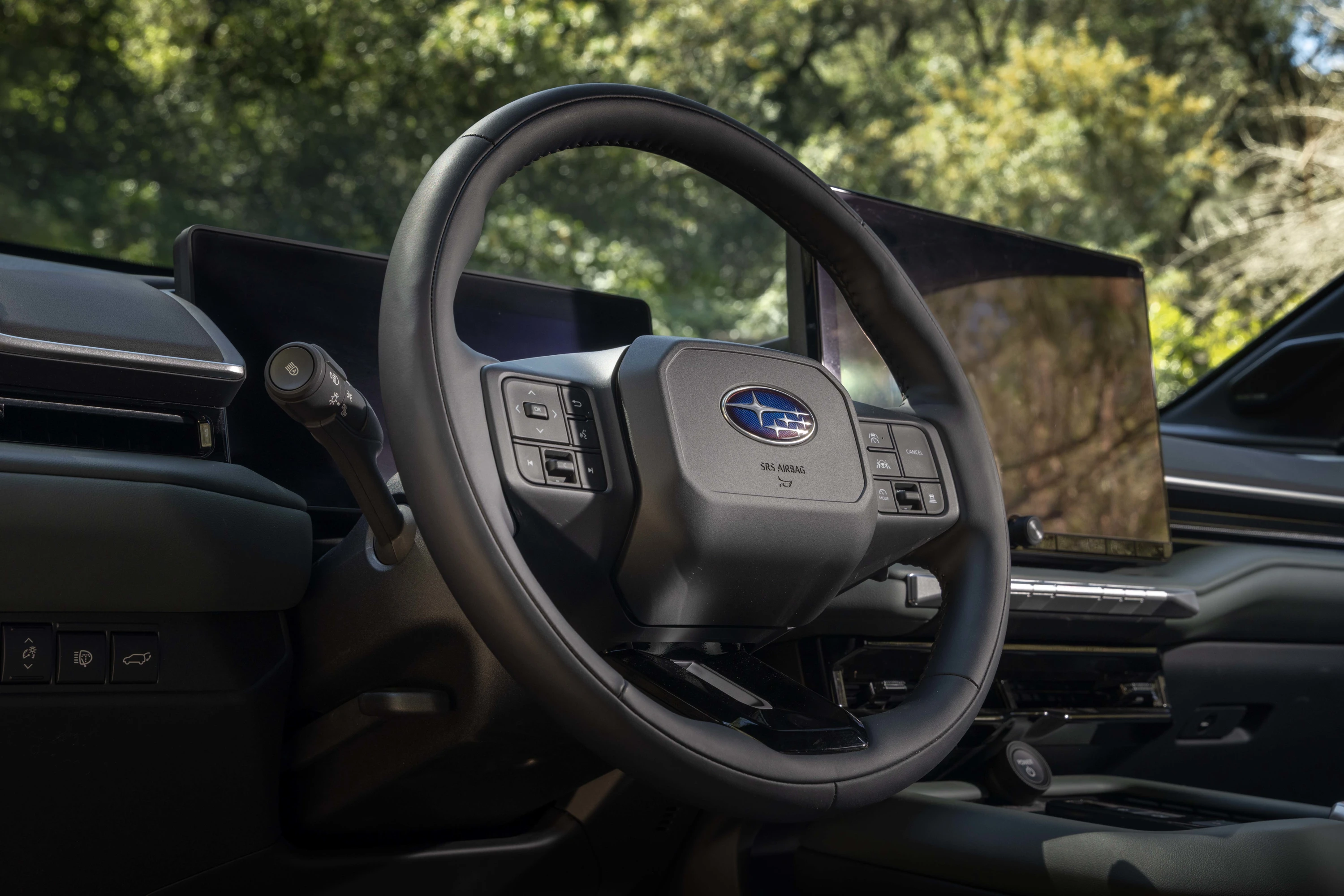 Subaru Getaway AWD 95.8 kWh steeringwheel view
