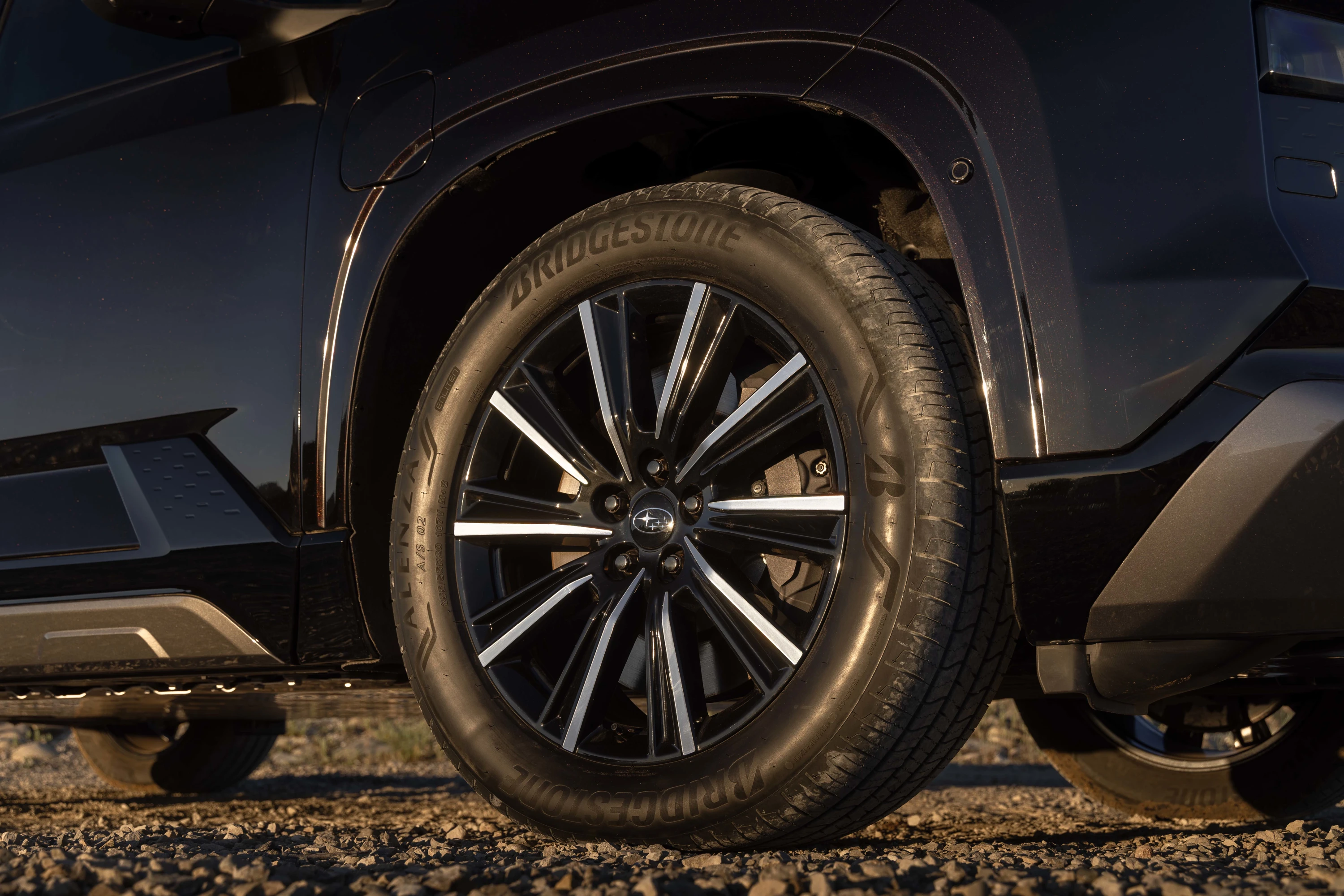 Subaru Getaway AWD 95.8 kWh wheels view