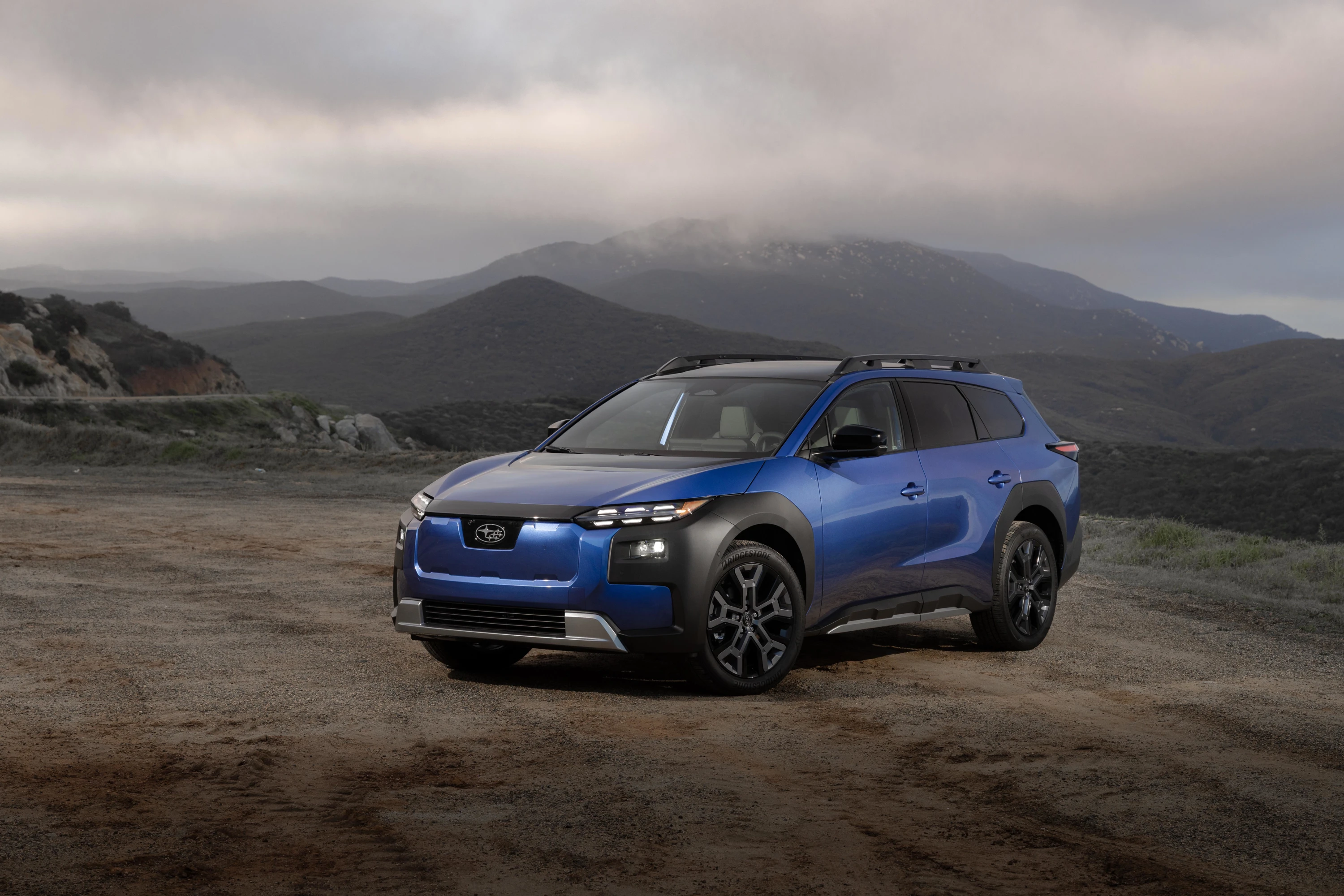Subaru E-Outback AWD exterior view