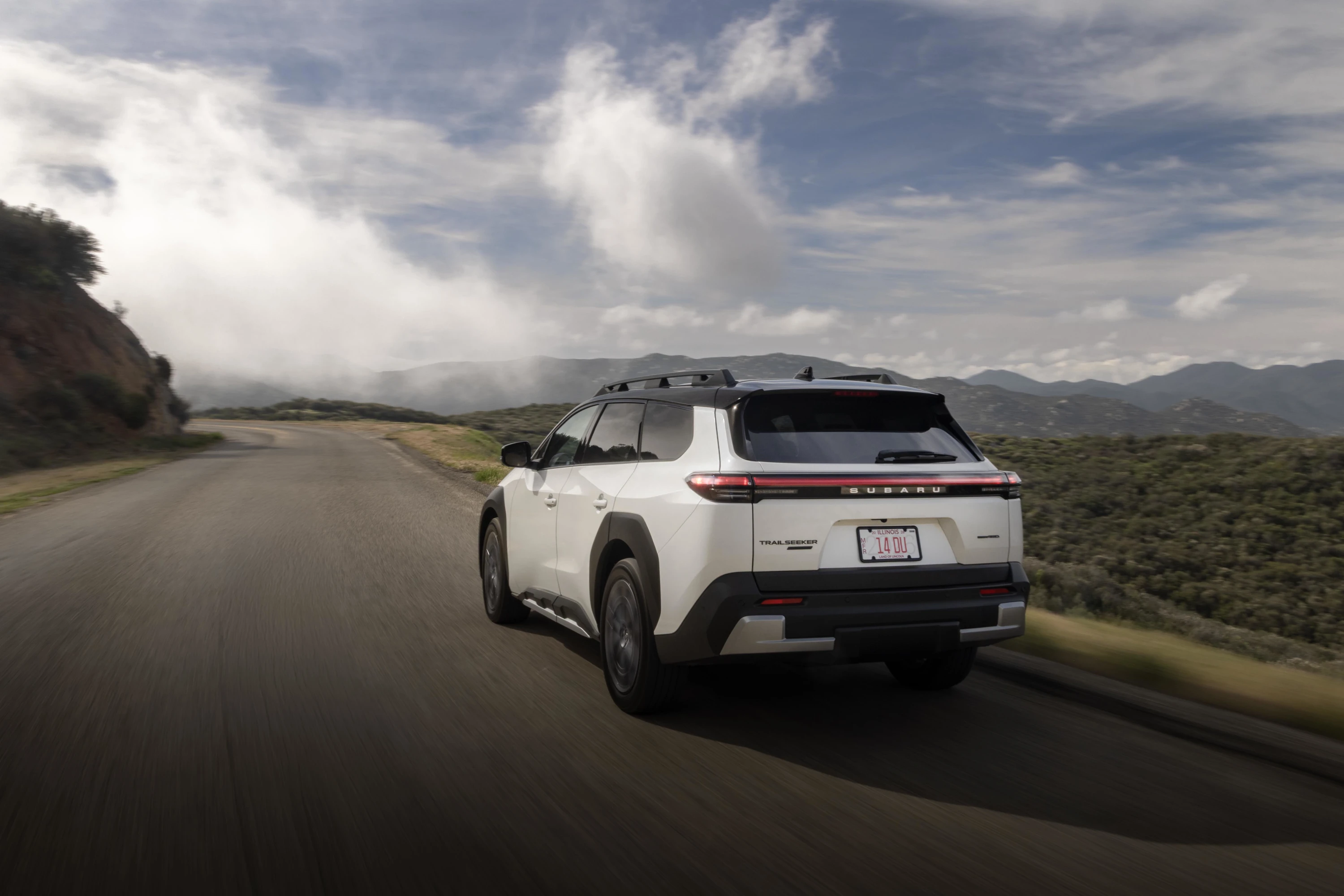 Subaru E-Outback AWD exterior view
