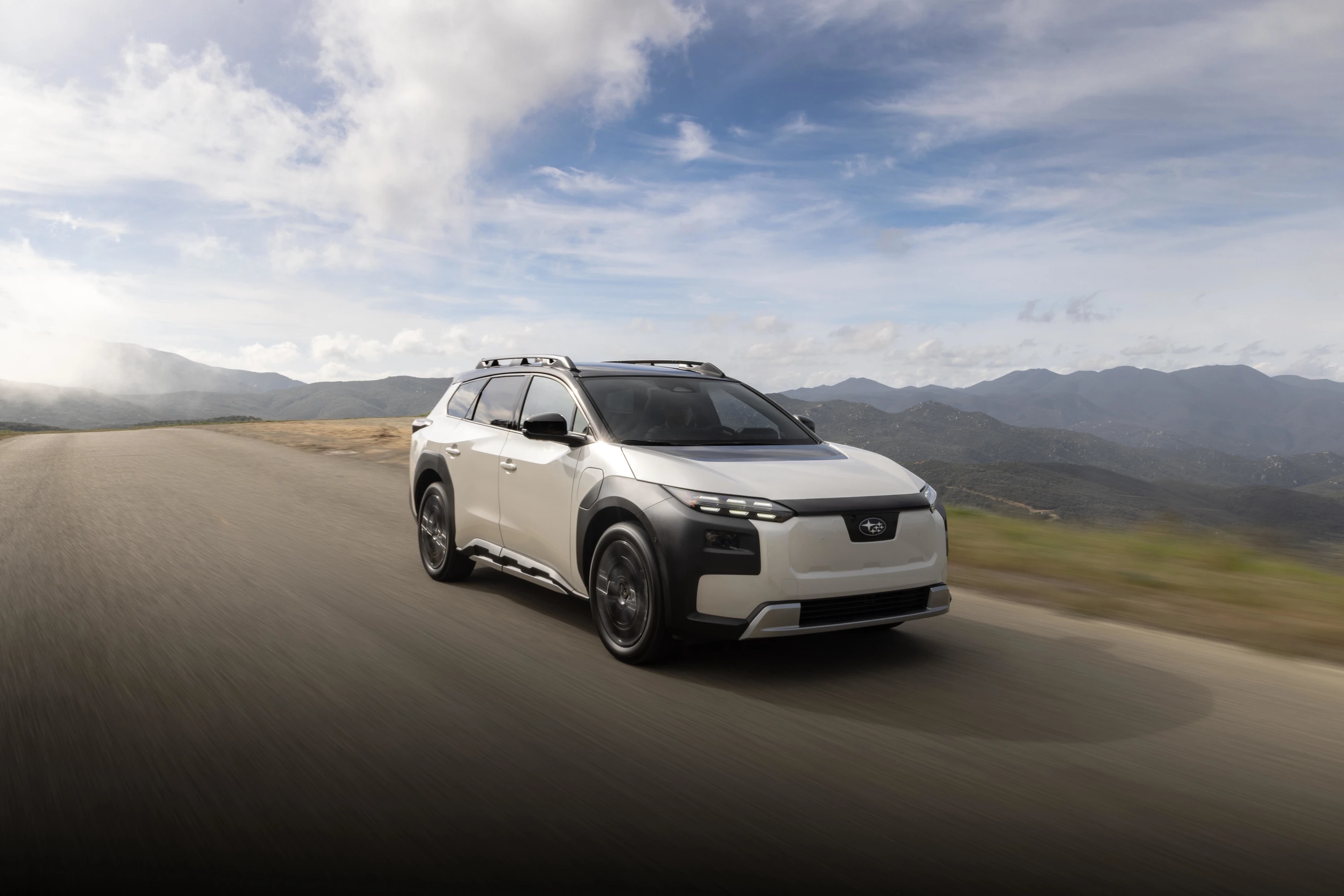 Subaru E-Outback AWD exterior view