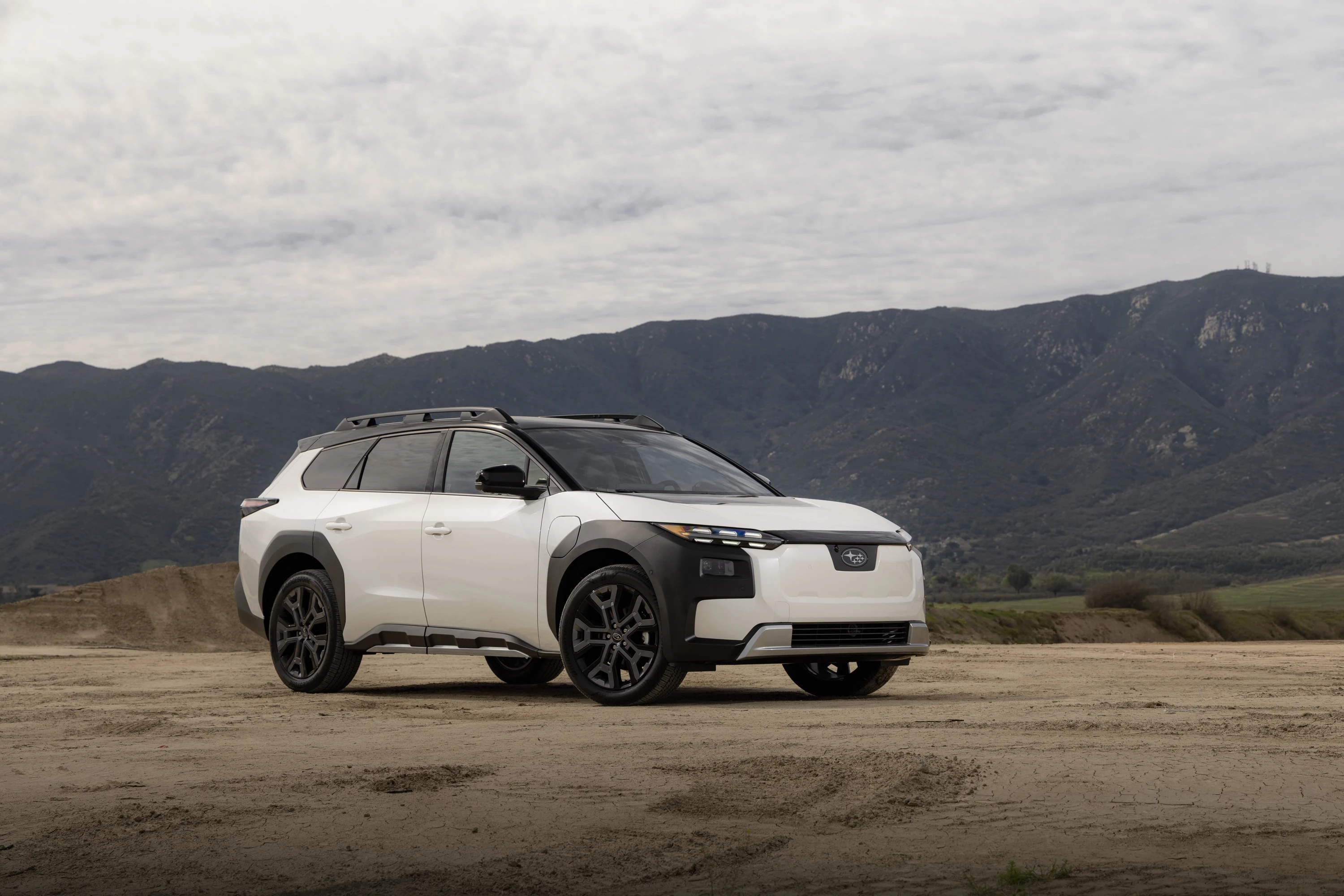 Subaru Trailseeker AWD exterior view