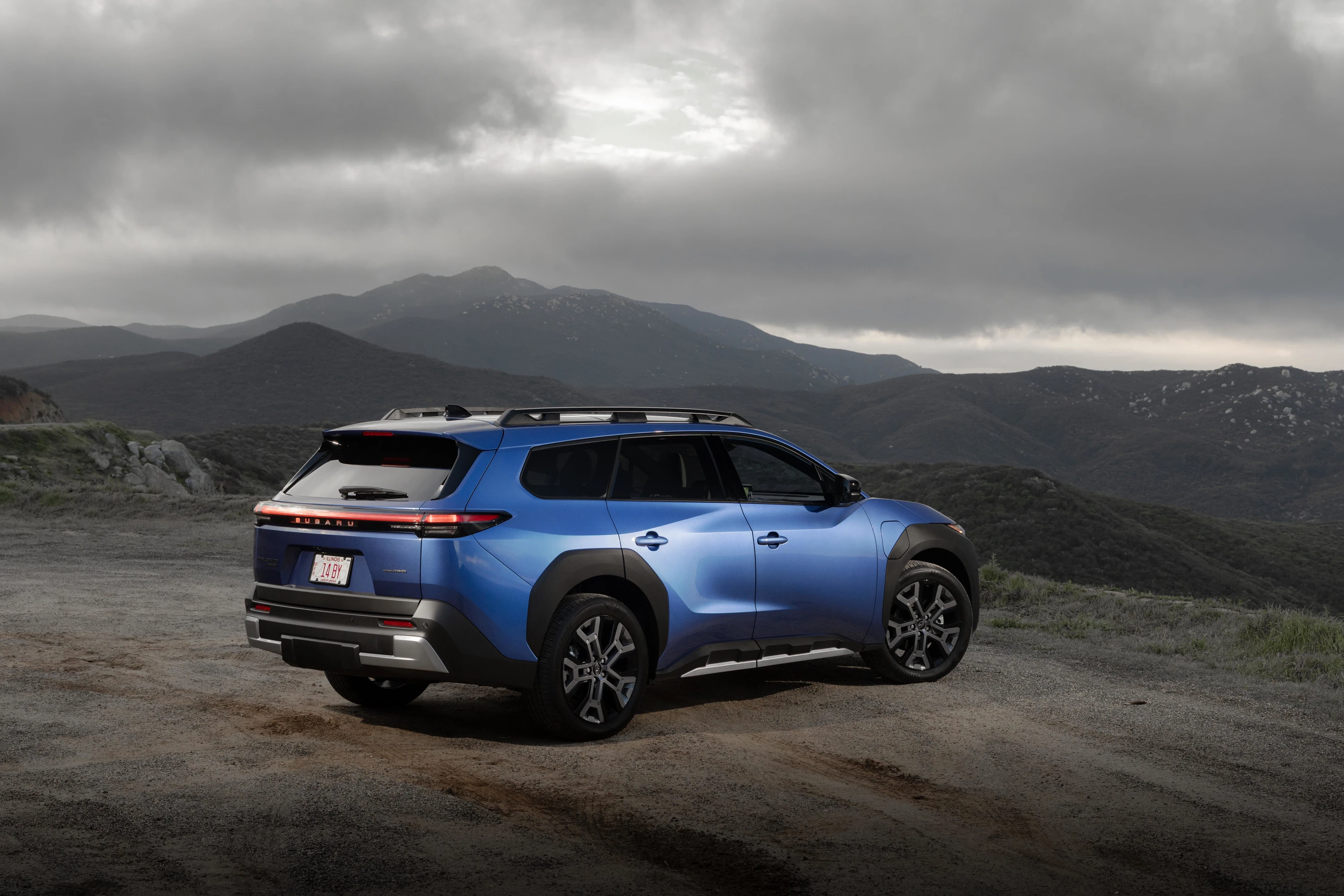 Subaru Trailseeker AWD exterior view
