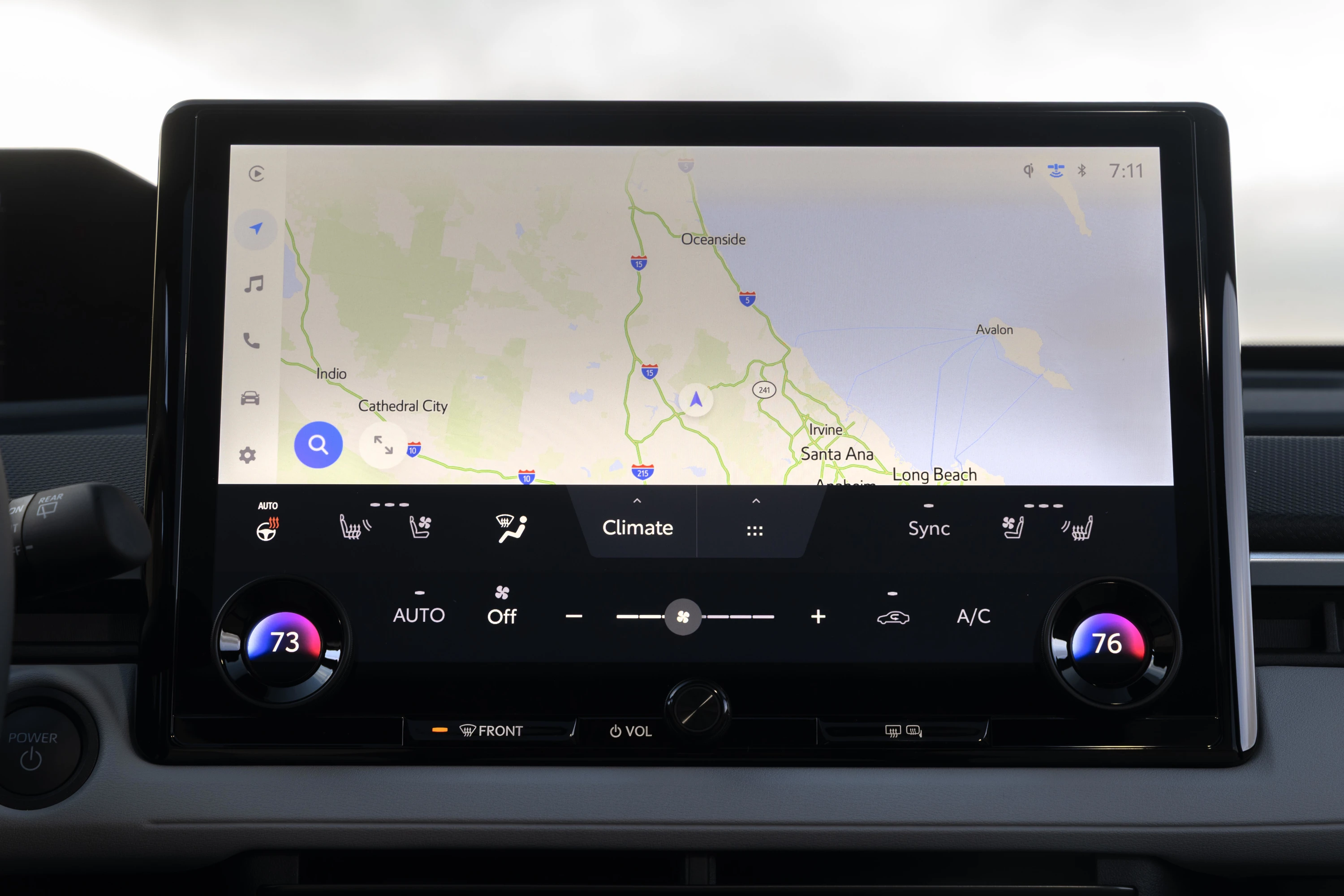Subaru Trailseeker AWD screens view