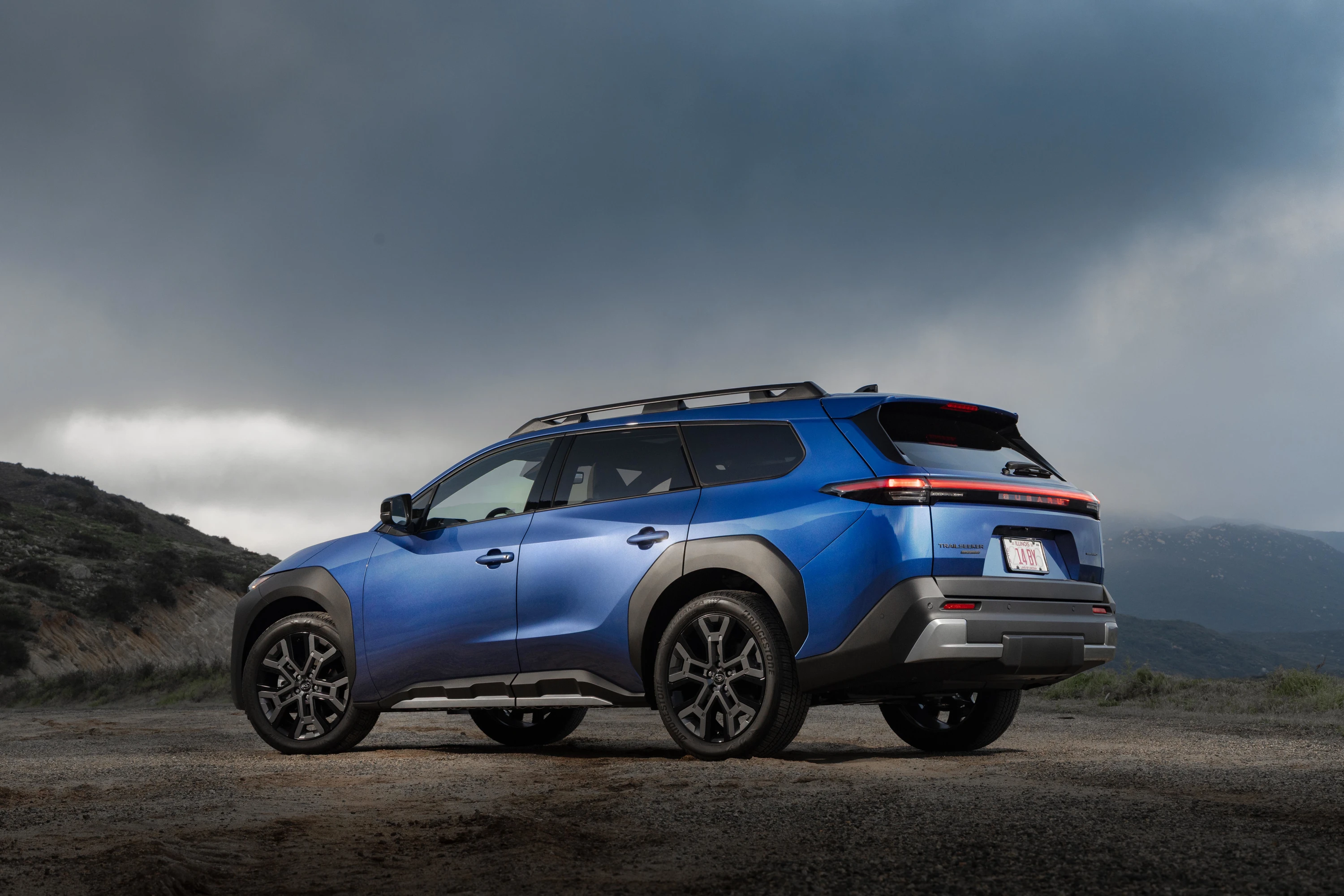 Subaru Trailseeker AWD exterior view