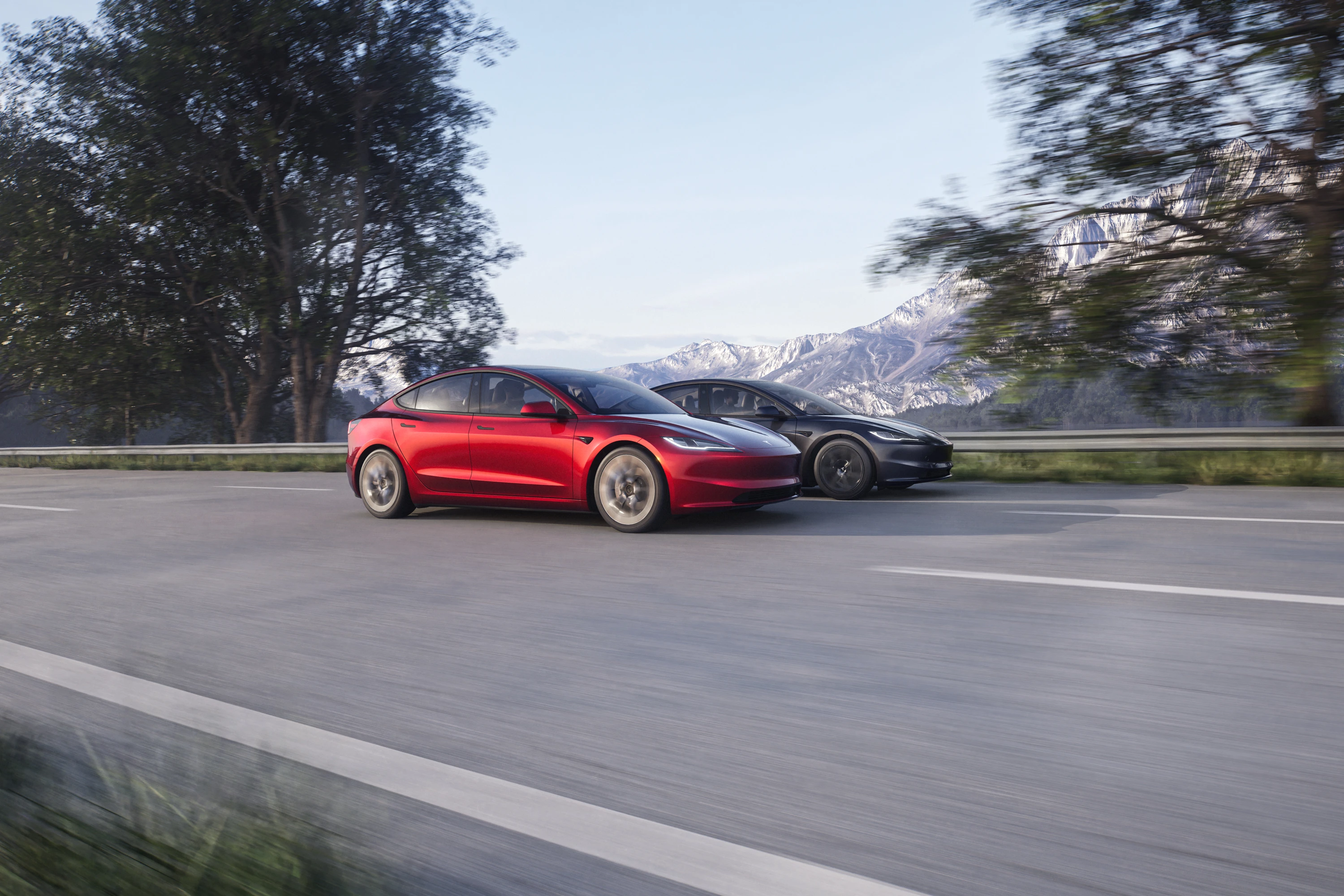 Tesla Model 3 Long Range dynamic view