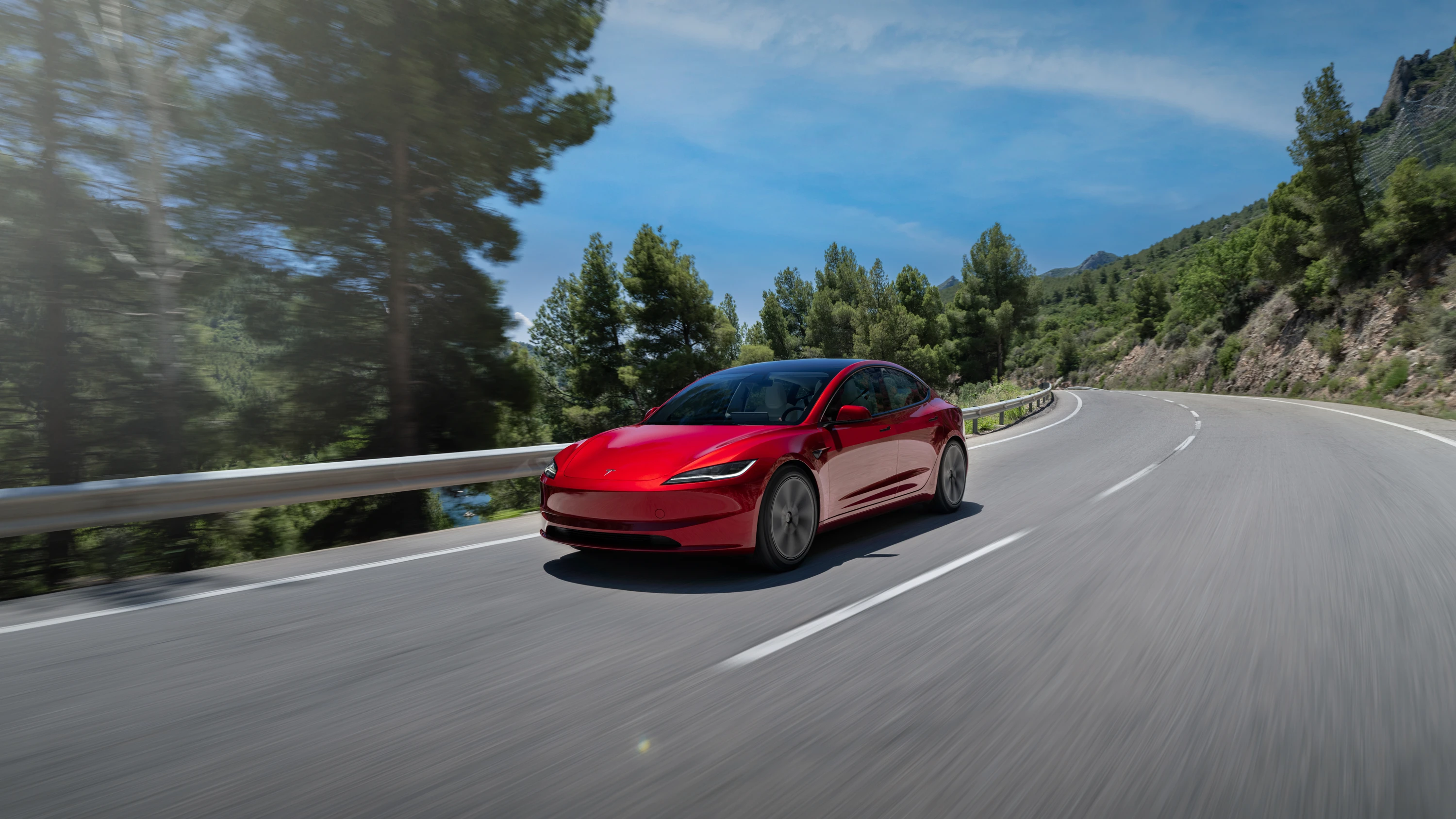 Tesla Model 3 Long Range RWD dynamic view