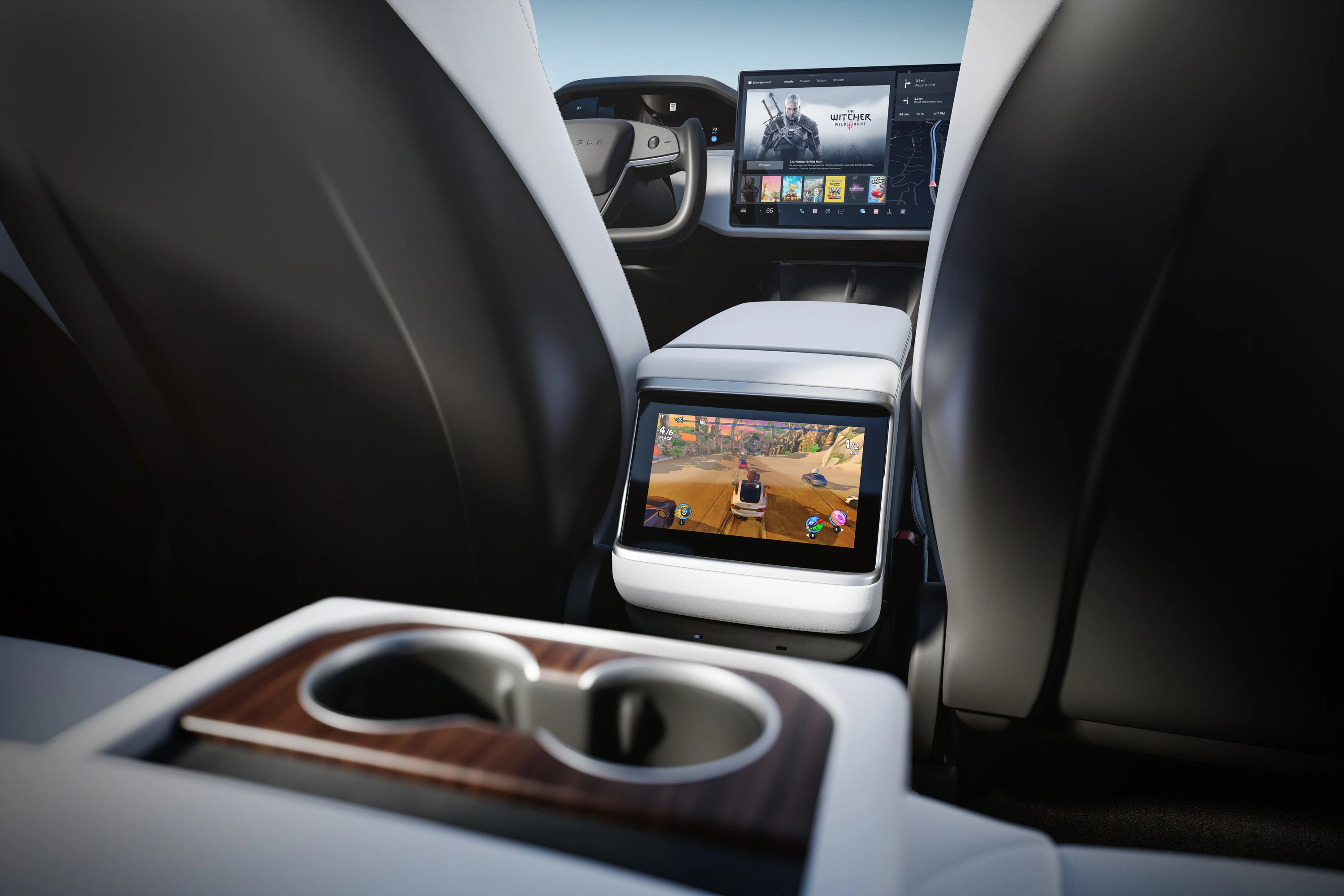 Tesla Model S Standard Range screens view