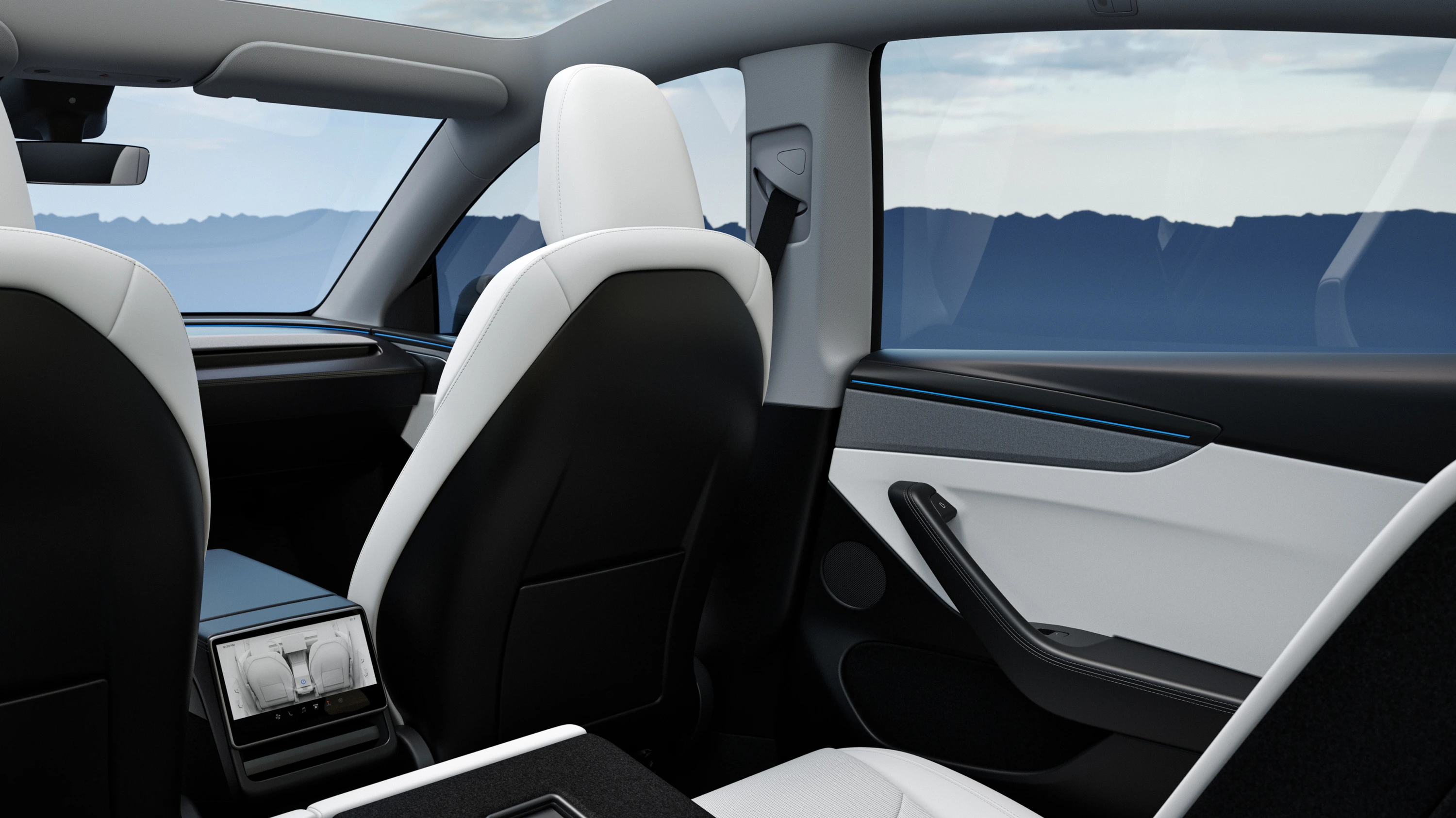 Tesla Model Y Long Range RWD interior view