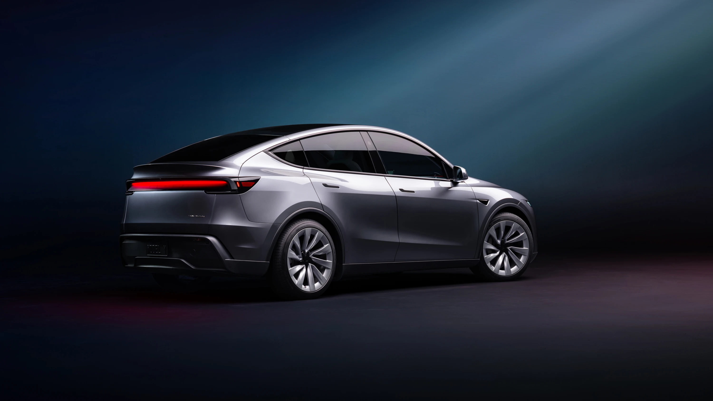 Tesla Model Y Premium RWD exterior view