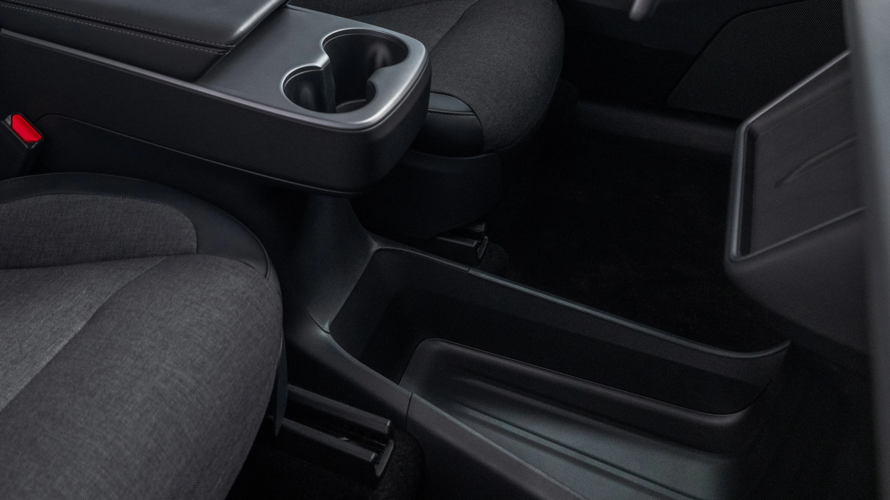Tesla Model Y Standard Long Range RWD details view