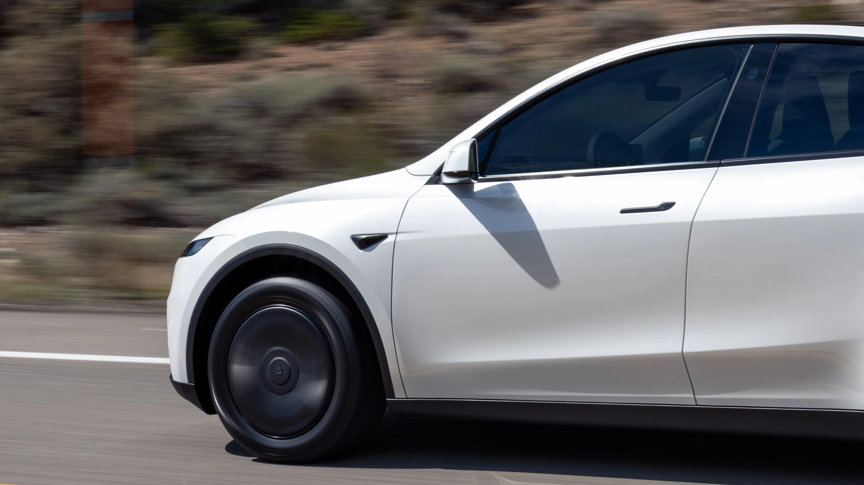 Tesla Model Y Standard Long Range RWD details view
