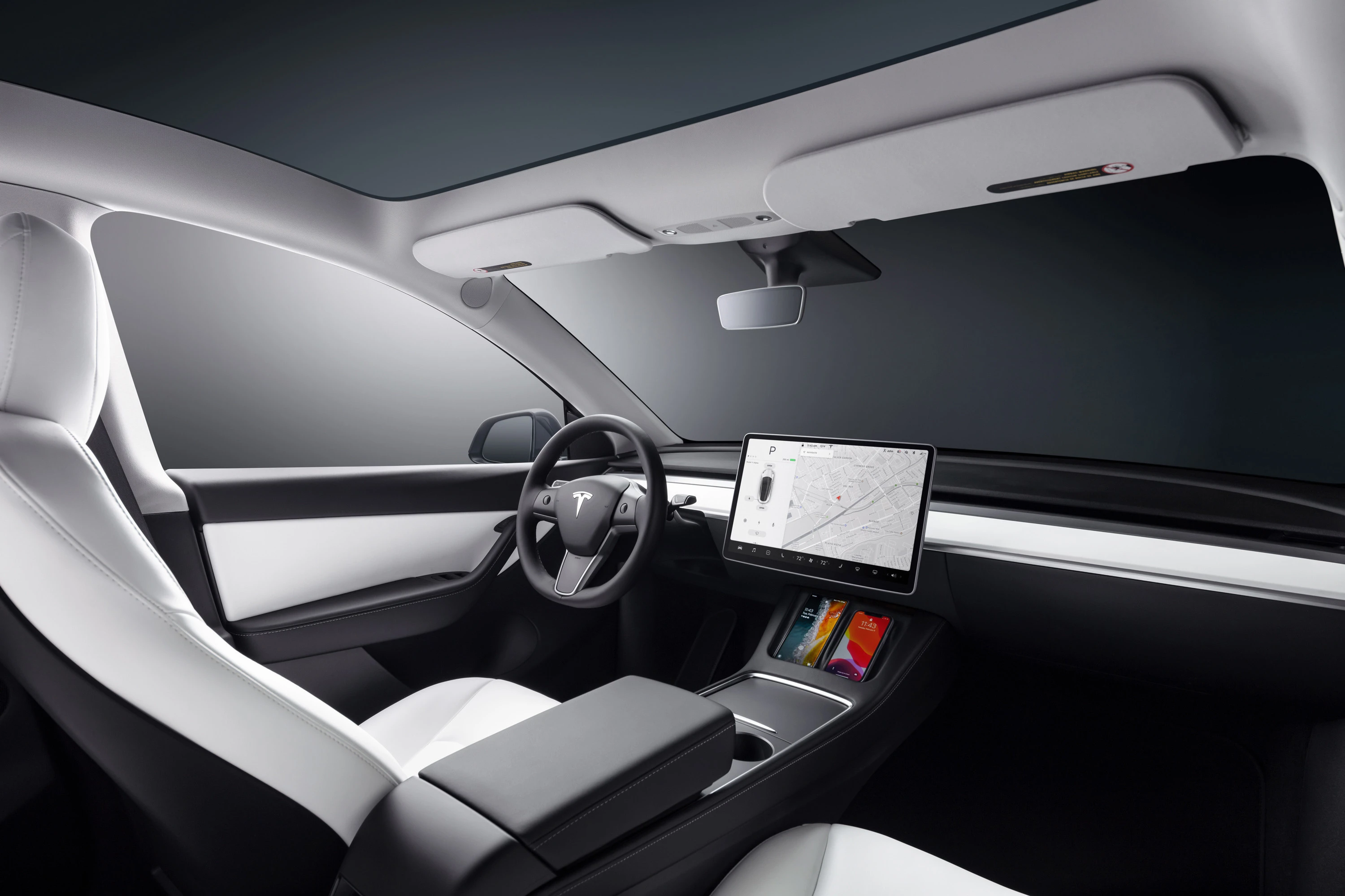 Tesla Model Y Standard Range (GEN1) screens view